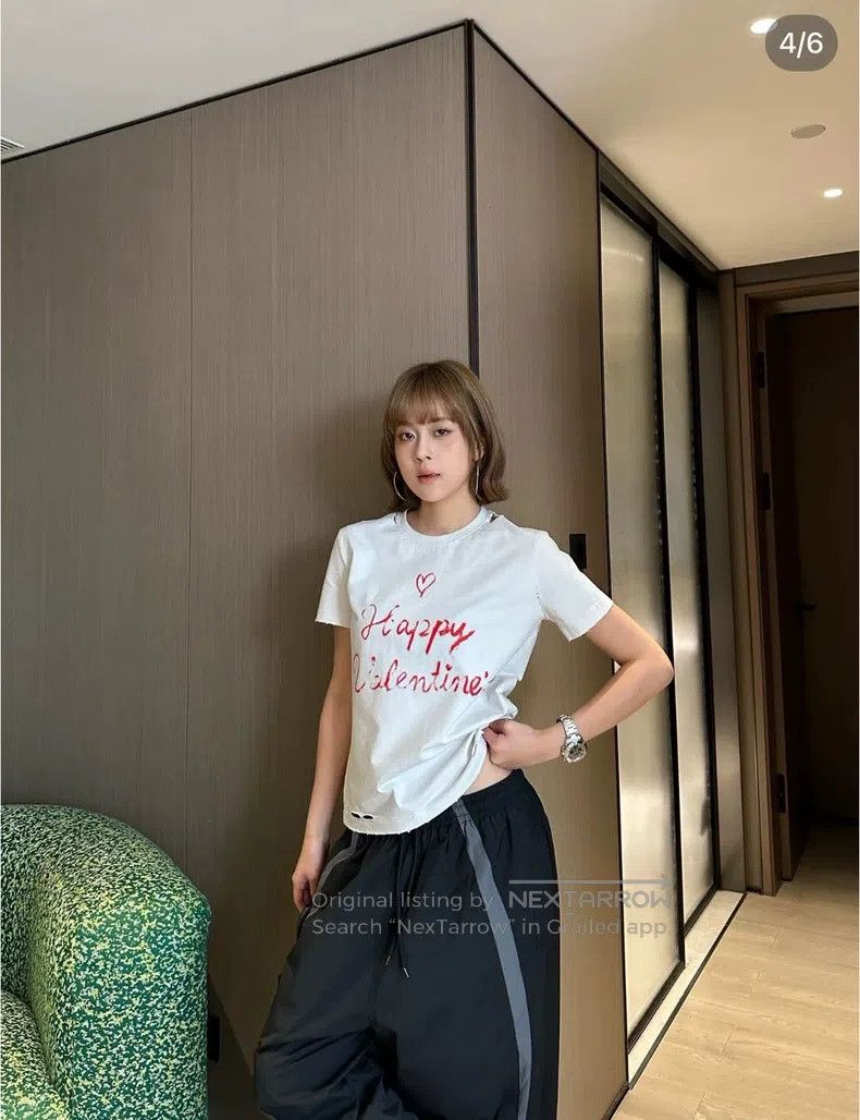 Balenciaga Balenciaga Night Scene Printed Distressed Short Sleeve Size US L / EU 52-54 / 3 - 7 Thumbnail