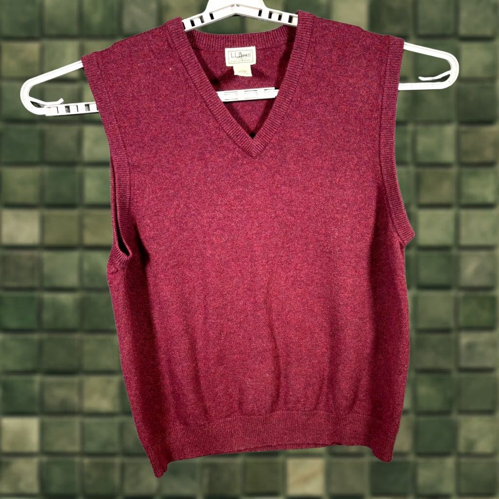 Vintage L.L.Bean Sweater Vest Mens XL Burgundy 100% Lambs Wool Dark Academia Grandpacore Vest Mens XL Burgundy Red Wool Size US XL / EU 56 / 4 - 1 Thumbnail