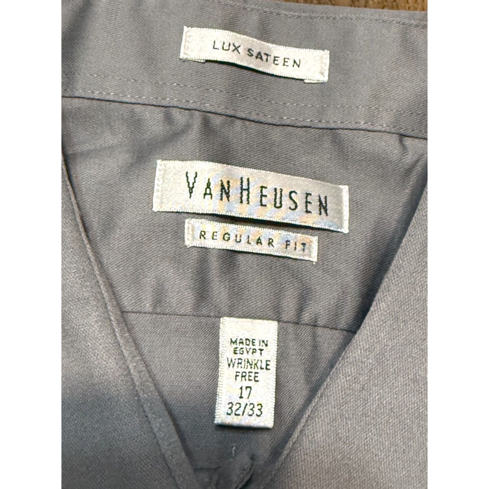 Van Heusen Van Heusen Shirt 17 32/33 Gray Button Up Regular Fit Lux Sateen Cotton Classic Mens Size US L / EU 52-54 / 3 - 6 Thumbnail