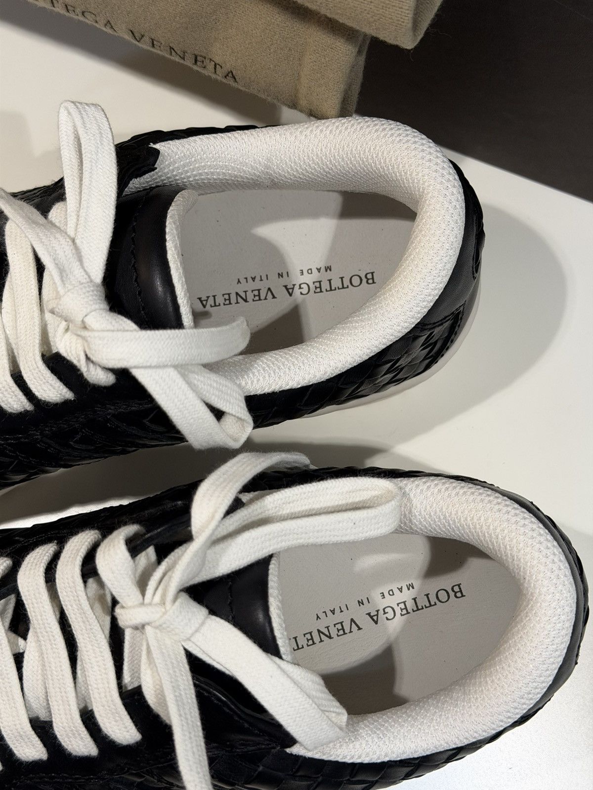 Bottega Veneta BOTTEGA VENETA 2010 Intrecciato Leather Woven Sneakers Black Size US 9 / EU 42 - 7 Thumbnail