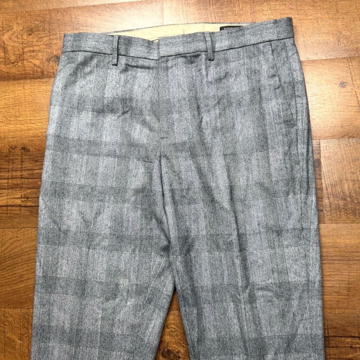 Banana Republic Banana Republic Pants Mens 34x32 Gray Vitale Barberis Canonico Flannel 120s Wool Dress Pants Slim Gray Glen Plaid Mens Regular 34x32 Wool-Blend? Size US 34 / EU 50 - 2 Thumbnail