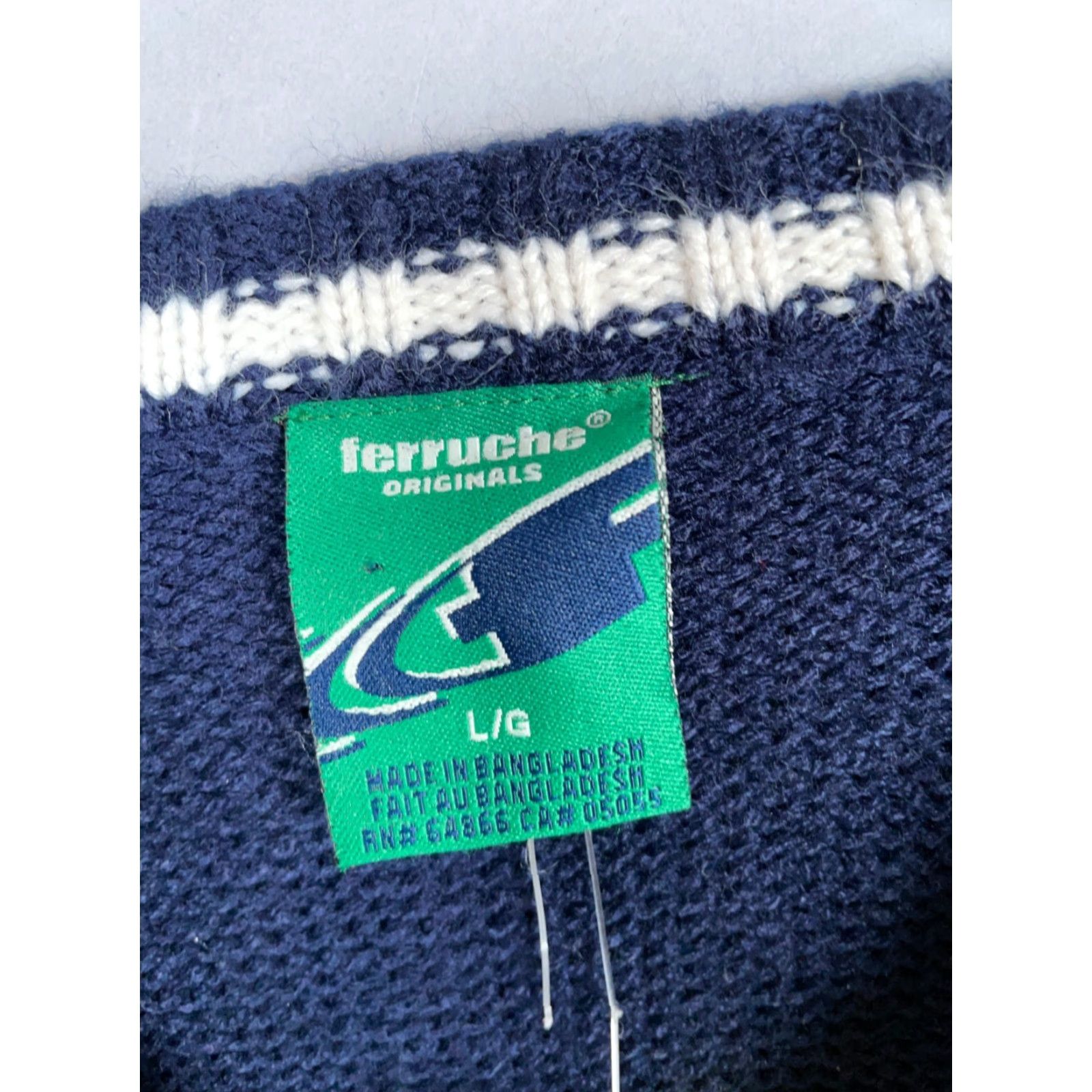 Vintage VINTAGE Ferruche Y2K Sweater Men Large Casual Chunky-Knit Crew Neck 90s Retro Dark Blue Green Emery Skater Emo Size US L / EU 52-54 / 3 - 3 Thumbnail