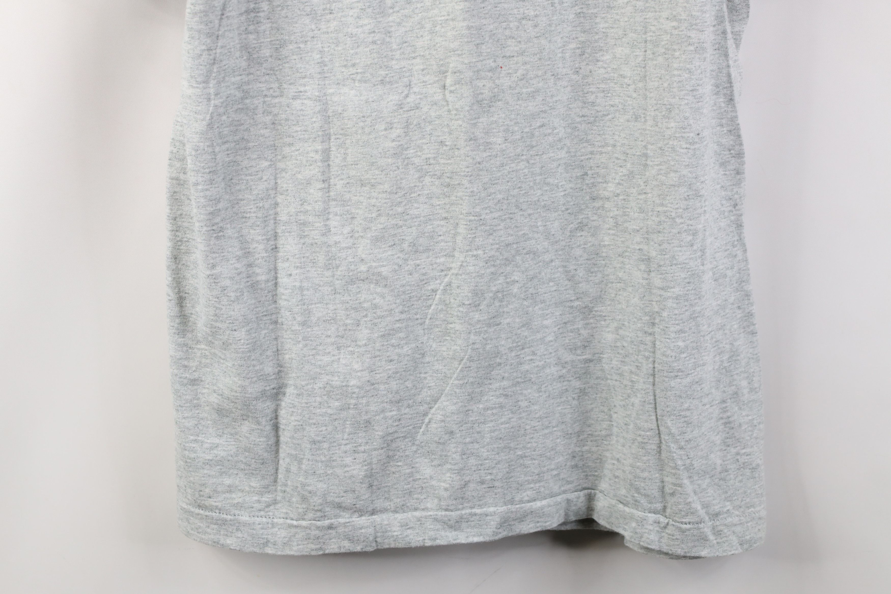 Vintage Vintage 90s Streetwear Short Sleeve Pocket T-Shirt Gray USA Size US L / EU 52-54 / 3 - 11 Thumbnail