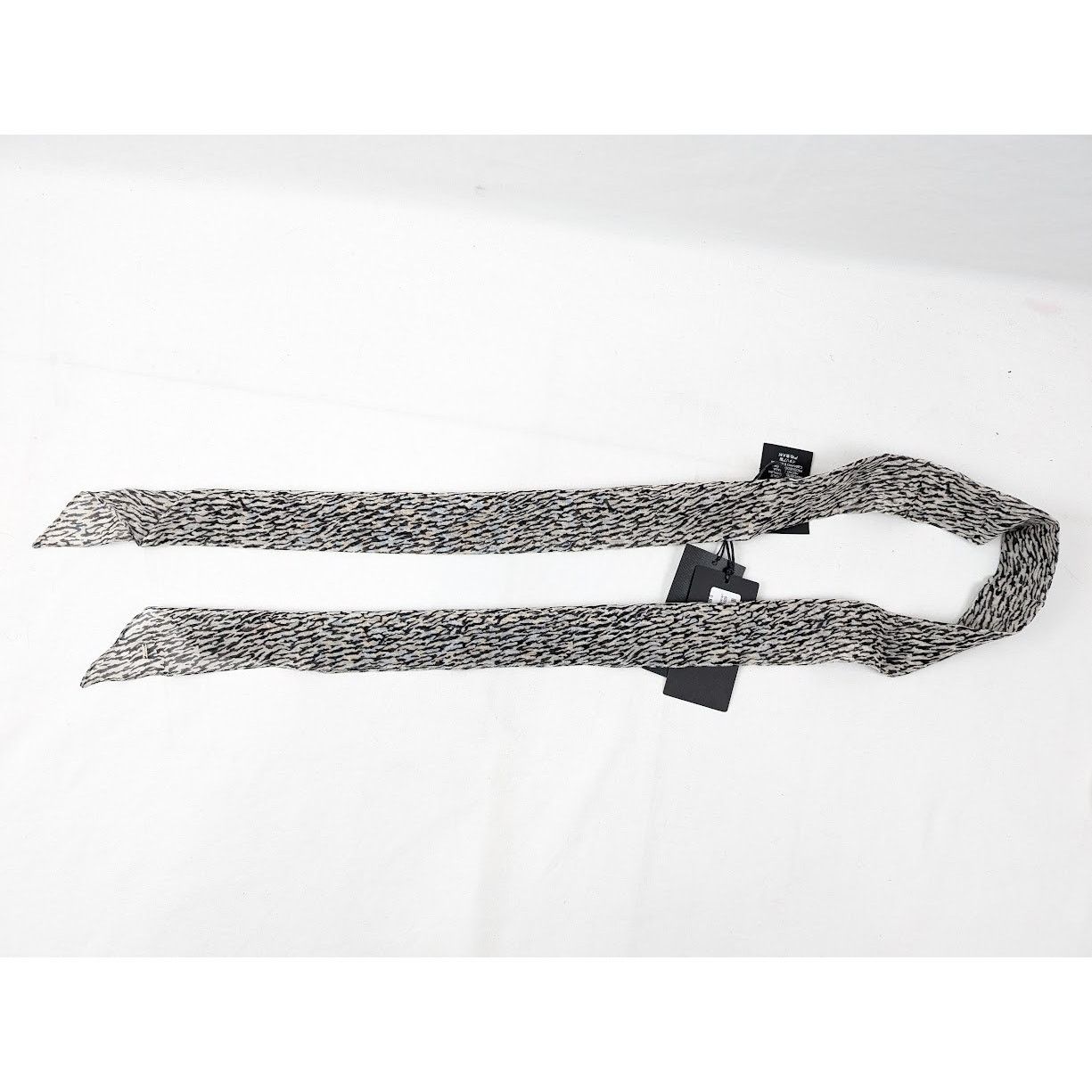 Saint Laurent Paris o1rshd1 Size: OS / Lavalliere Animalier Lana Scarf Off White Size ONE SIZE - 5 Thumbnail