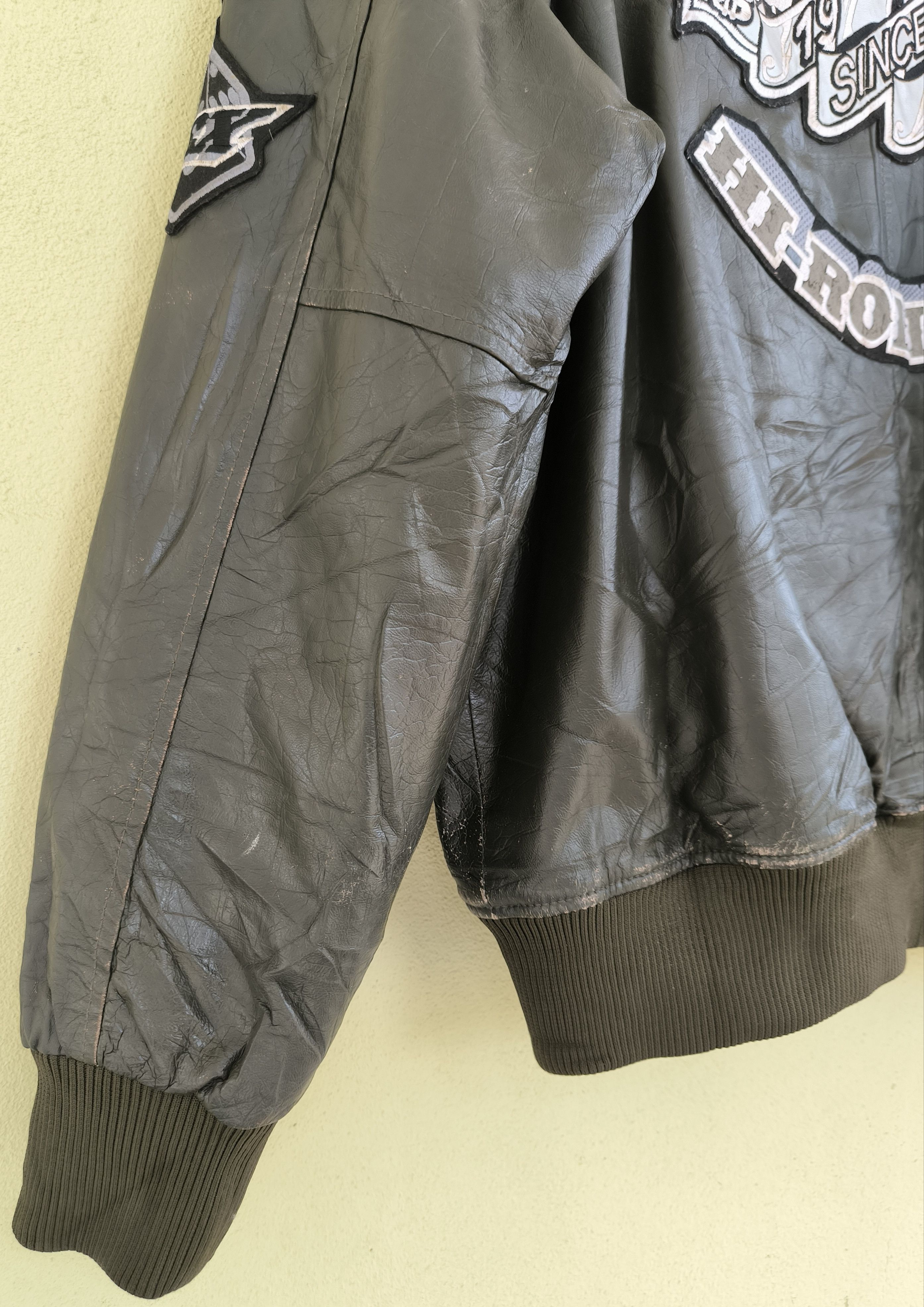 Avirex Vtg AVIREX embroidered US Air Force leather jacket Size US L / EU 52-54 / 3 - 3 Thumbnail