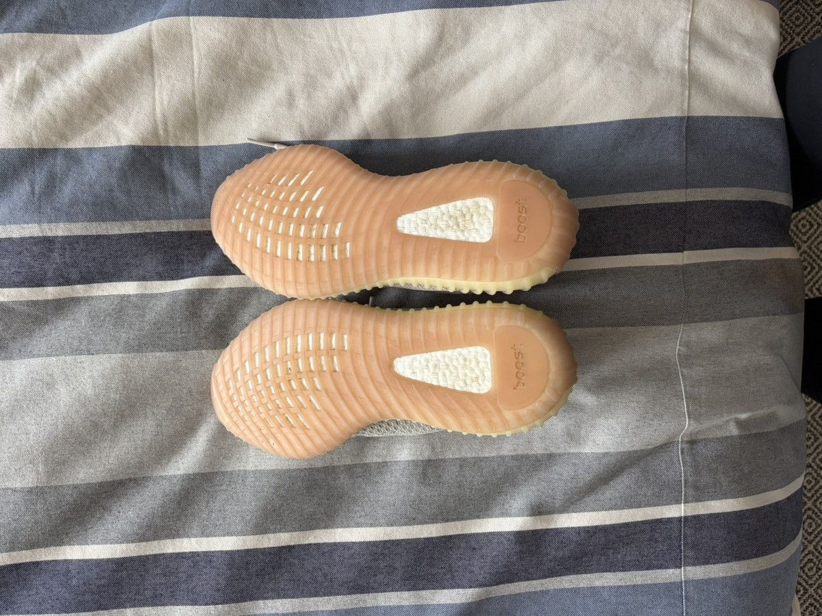 Adidas YEEZY BOOST 350 Citrin Non-reflective Size US 10 / EU 43 - 6 Thumbnail