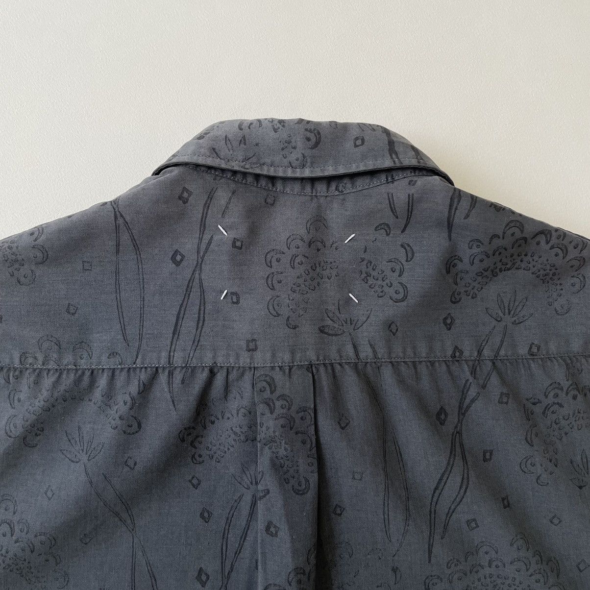 Maison Margiela S/S 02 Artisanal Line 0 Circle Shirt Size US S / EU 44-46 / 1 - 20 Thumbnail