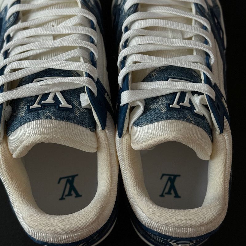 Louis Vuitton Louis Vuitton Trainer Casual Sneakers in White and Blue -25 Size US 9.5 / EU 42-43 - 6 Thumbnail