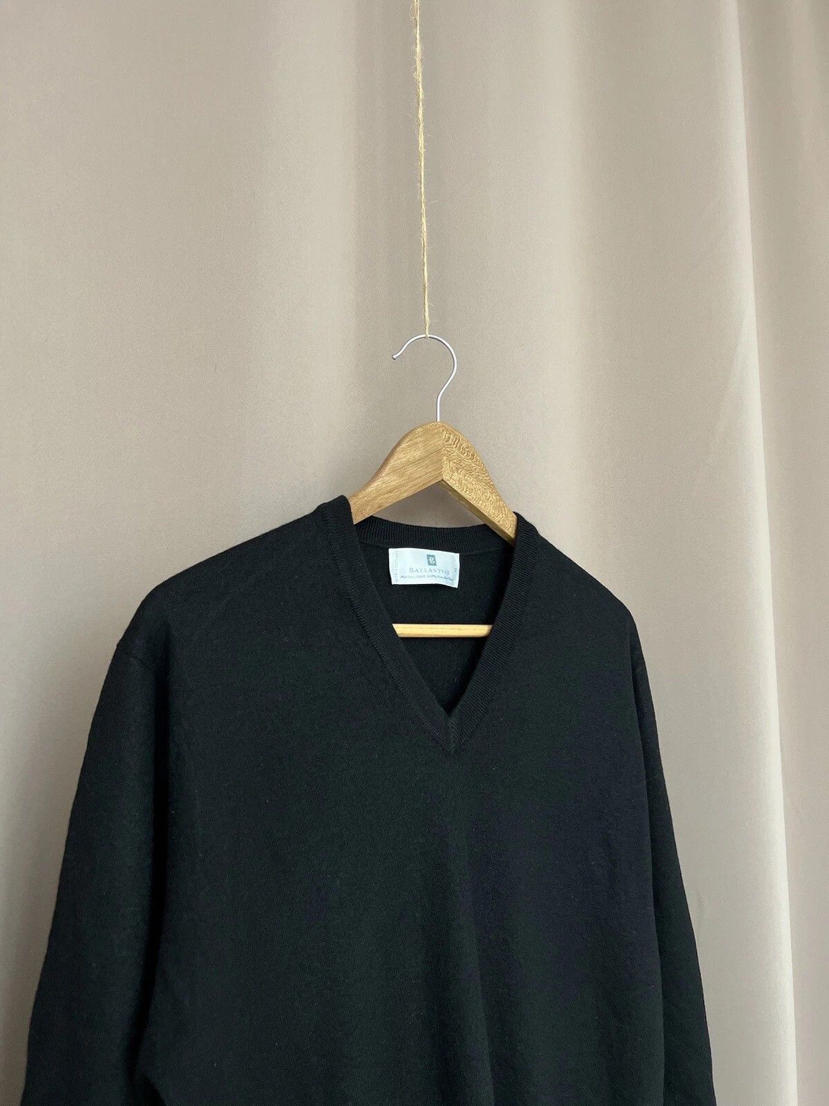 Ballantyne Ballantyne Wool V-Neck Sweater Womens Size 50 or M/L Size US M / EU 48-50 / 2 - 3 Thumbnail