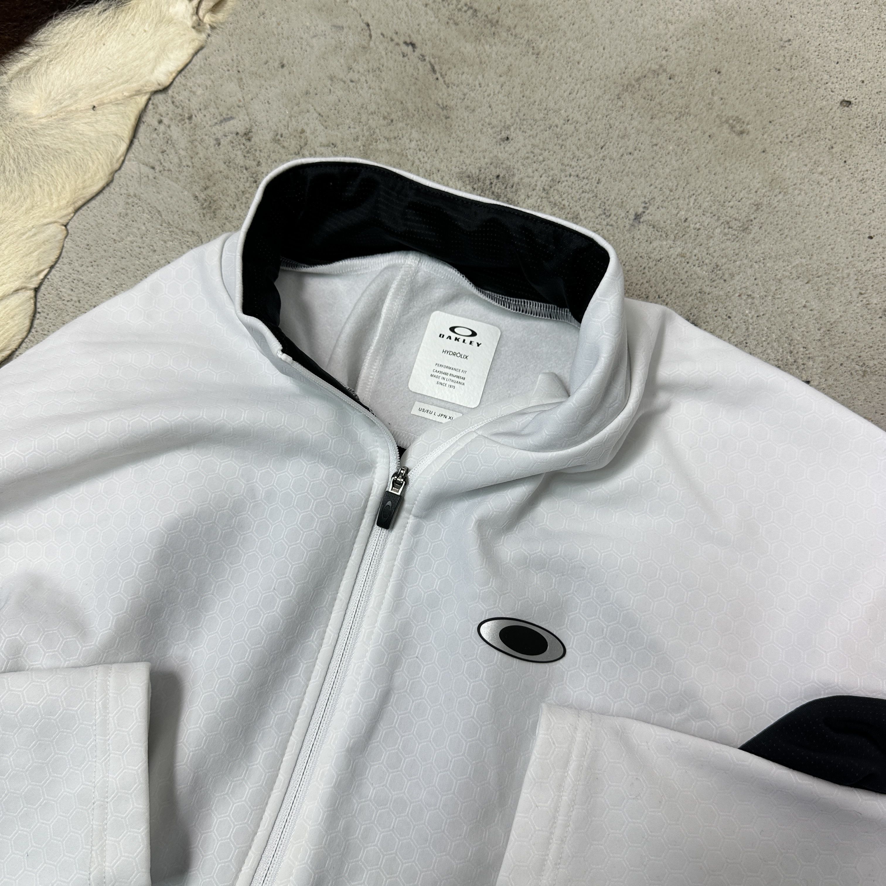 Oakley Vintage Sporty Streetwear Oakley Hydrolix Zip Sweatshirt Y2K Size US L / EU 52-54 / 3 - 4 Thumbnail