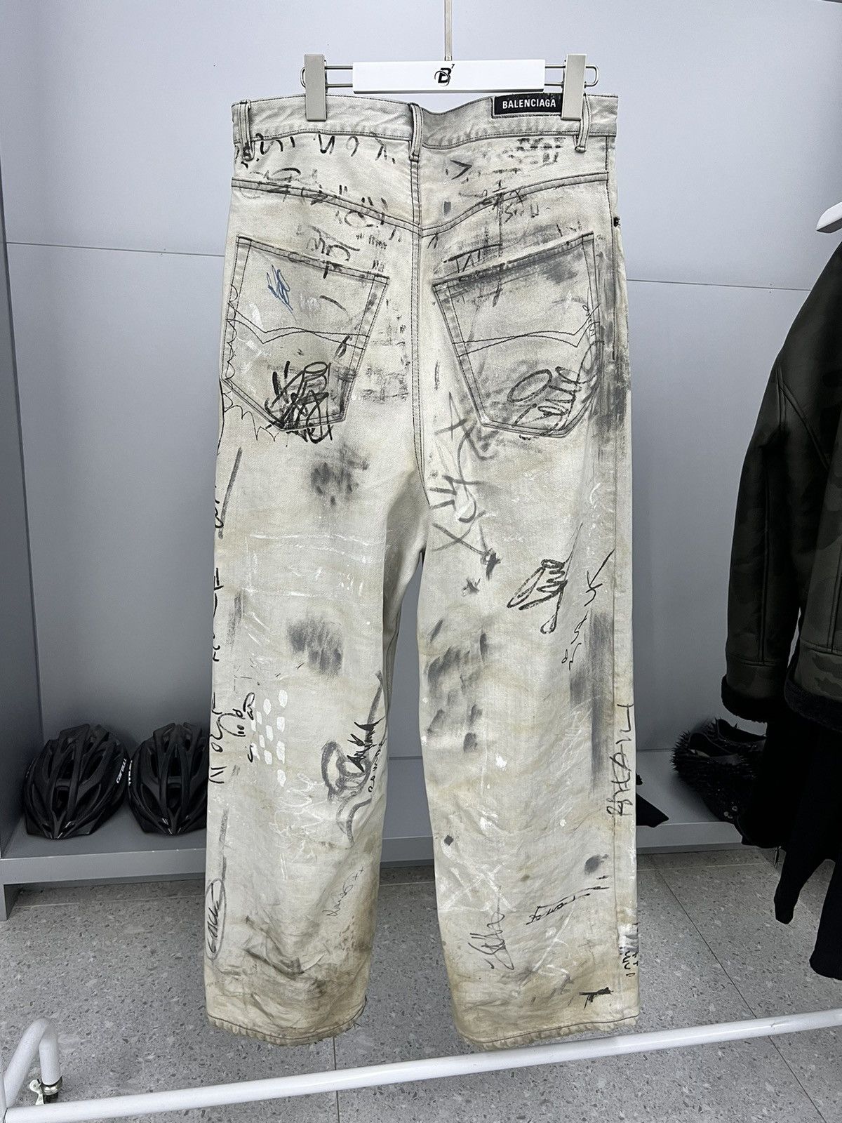 Balenciaga Balenciaga SS23 graffiti print organic wide leg Balenciaga Balenciaga SS23 graffiti print organic wide leg