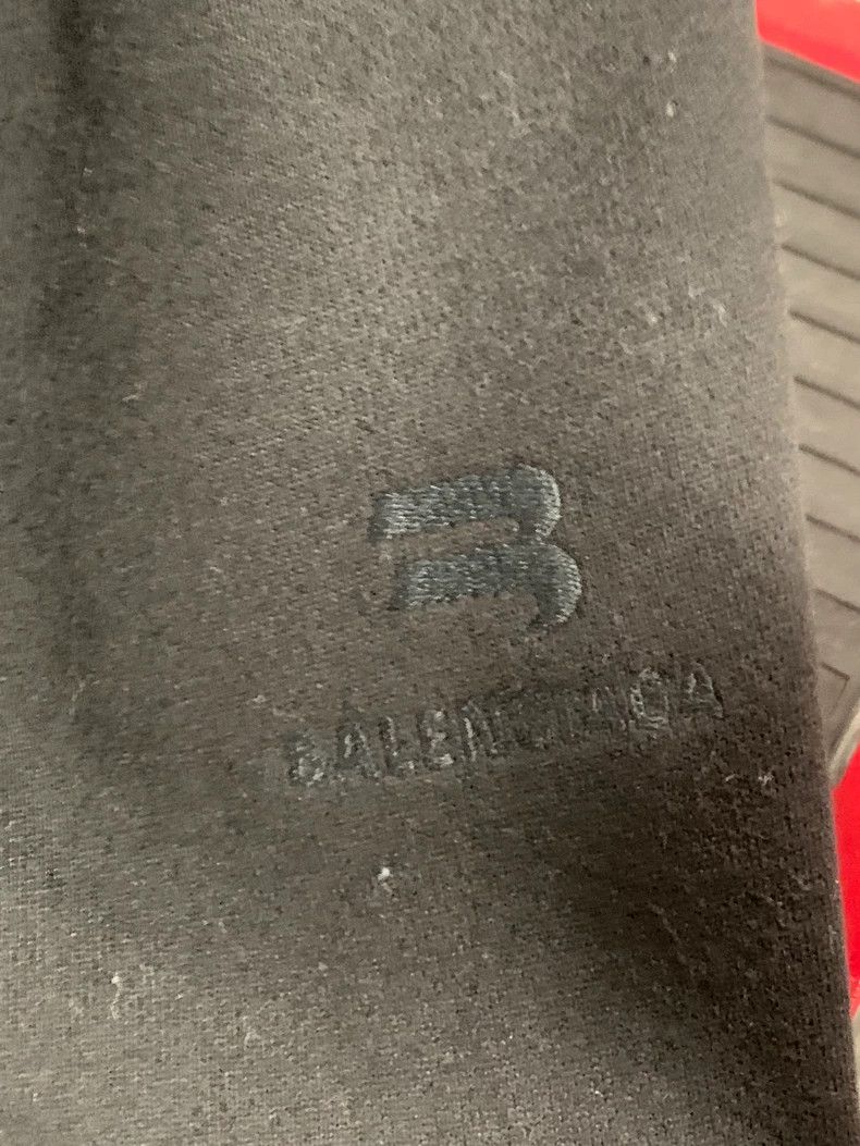 Balenciaga Balenciaga size M 3B Embroidered Sweatpants Best Seller Size US 27 - 2 Thumbnail