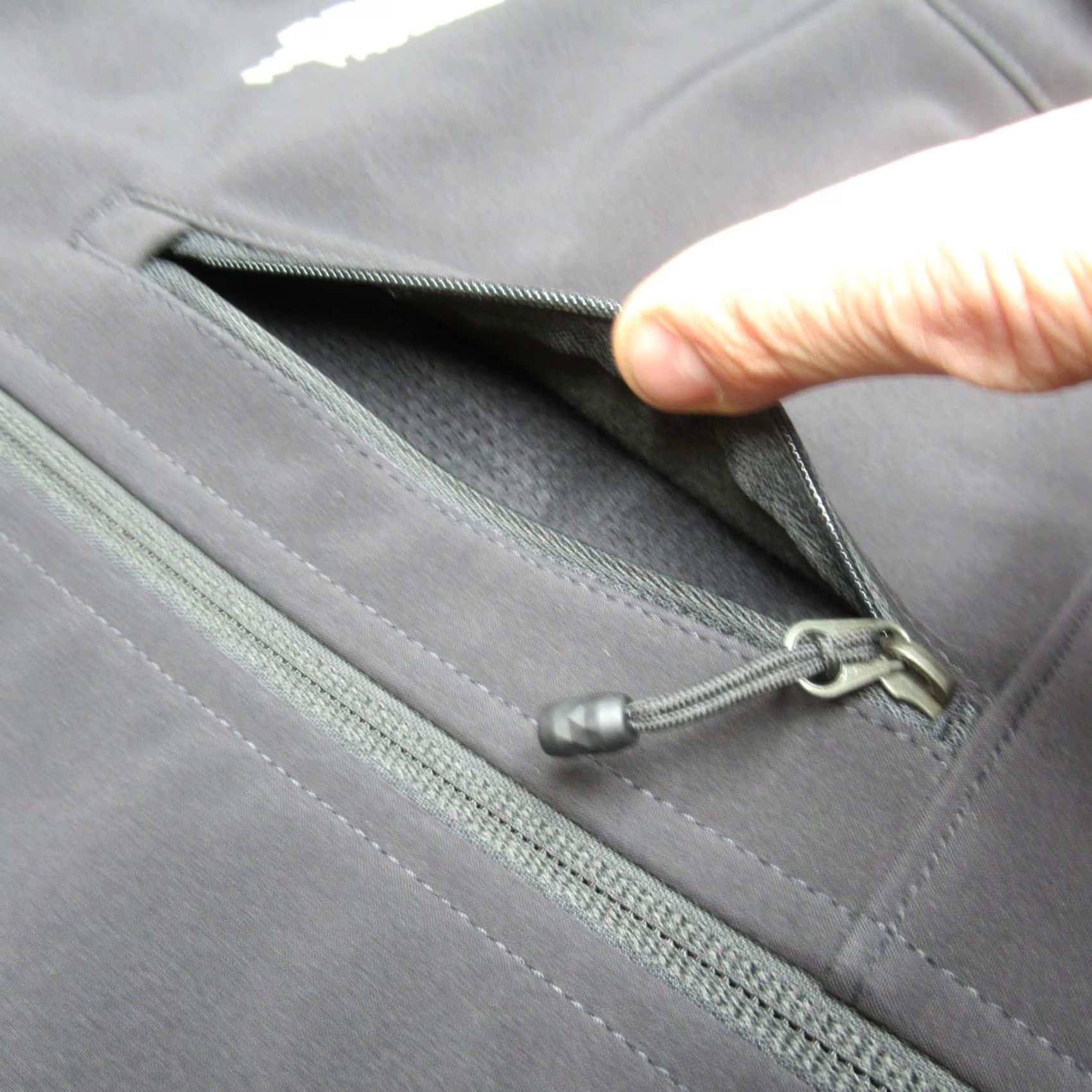The North Face North Face Jacket Mens Medium Black Apex Softshell Wind Rain Hiking LOGO Size US M / EU 48-50 / 2 - 6 Thumbnail