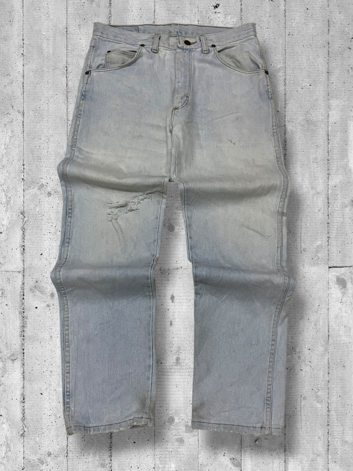 Designer × Vintage × Wrangler Vintage 1990s Designer Wrangler Blue Wash Distressed Denim Size US 30 / EU 46 - 1 Thumbnail