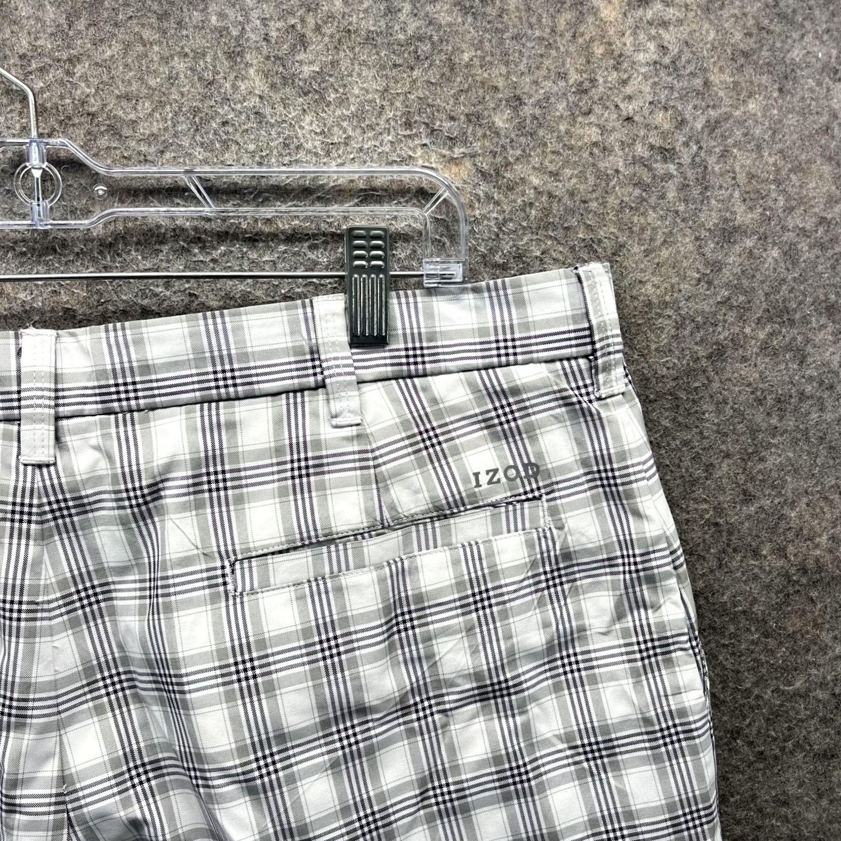 Izod Izod PerformX Golf Shorts Mens 36 Gray Plaid Chino Stretch Performance 9 Inseam Size US 36 / EU 52 - 4 Thumbnail