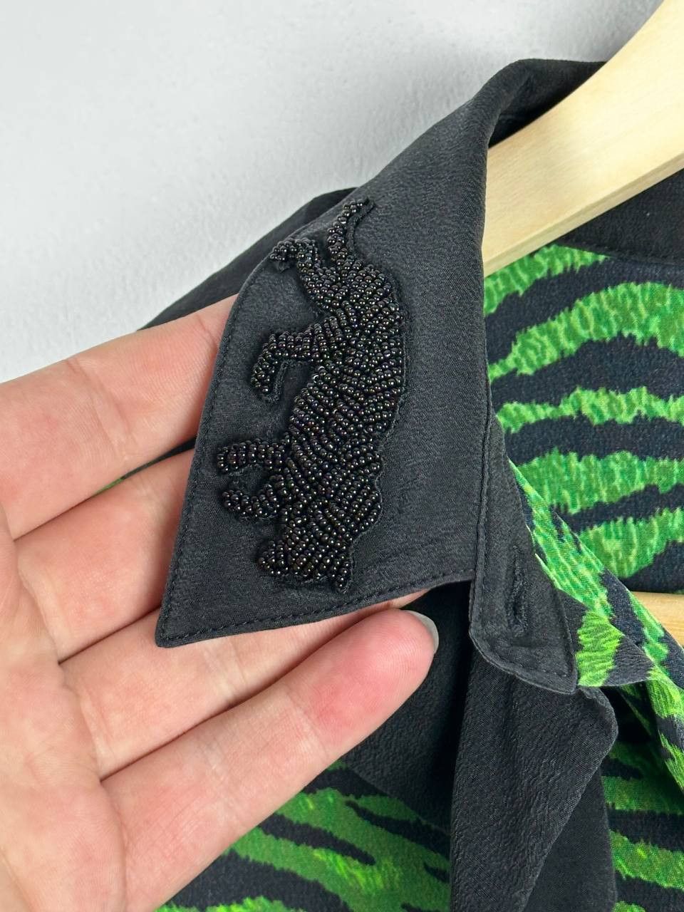 H&M × Kenzo Kenzo x HM Tiger Print Green Blouse Size XS / US 0-2 / IT 36-38 - 8 Thumbnail