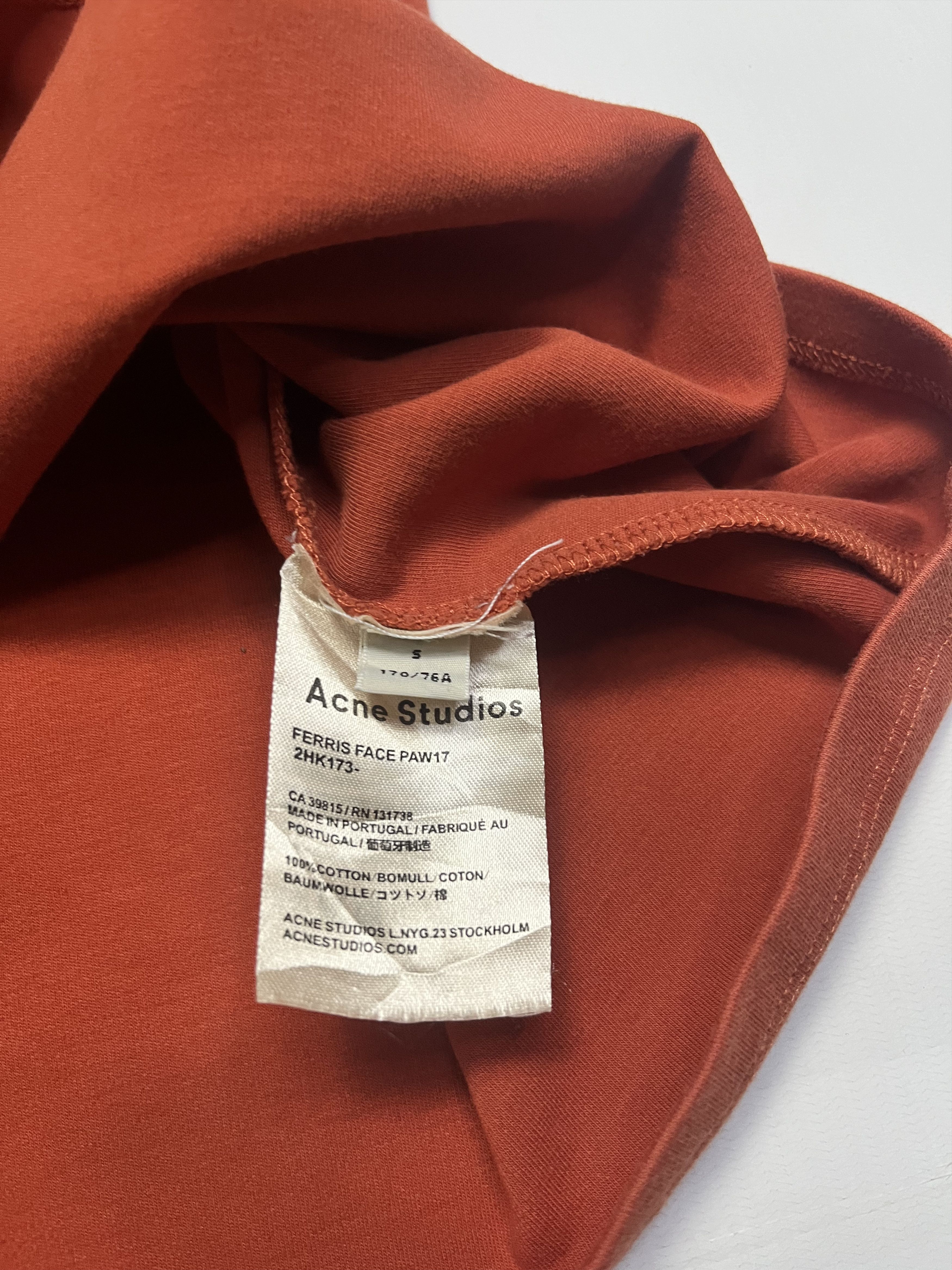 Acne Studios Acne Studios Neck Mock Print Size US M / EU 48-50 / 2 - 3 Thumbnail
