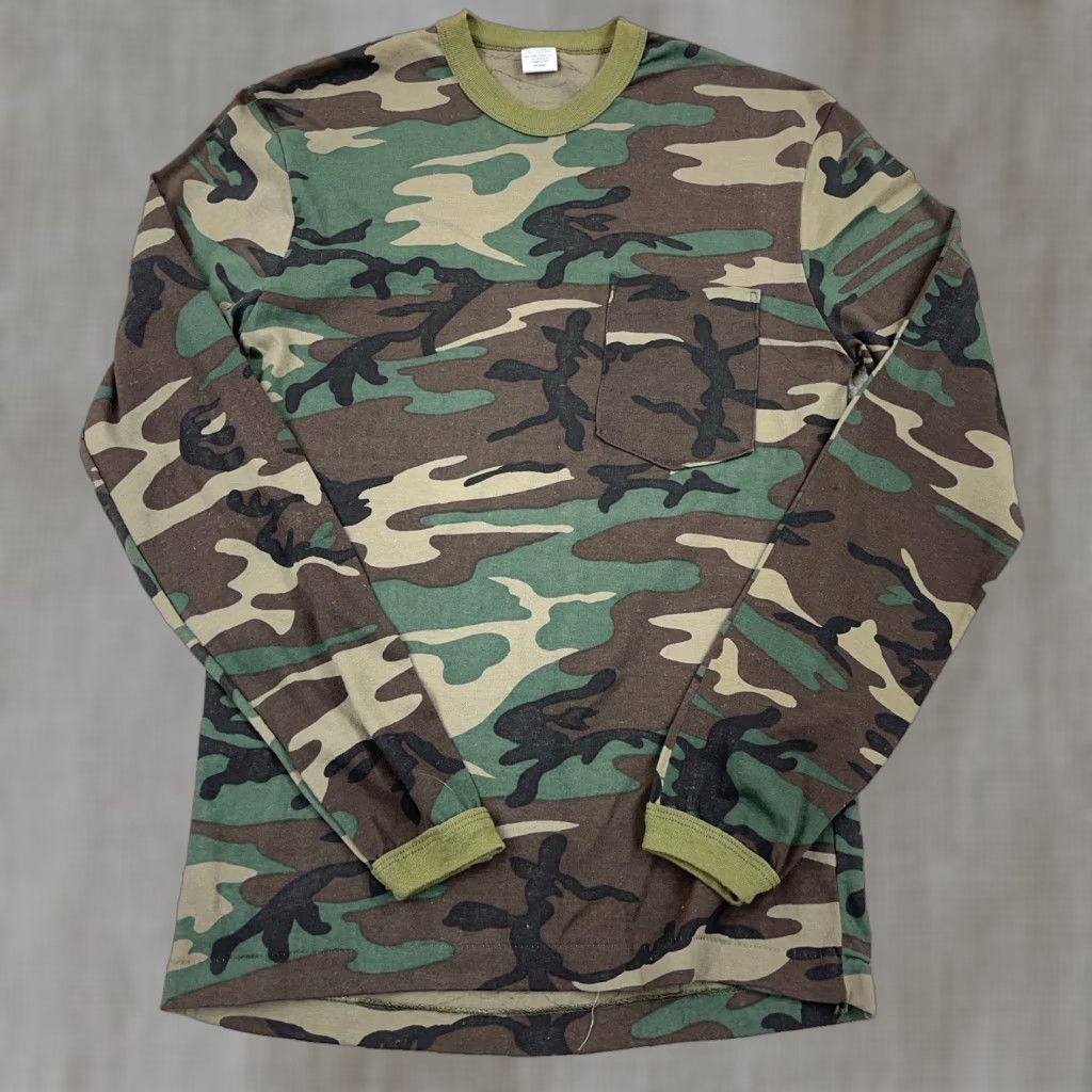 Vintage VINTAGE Camo Shirt Men M Green Pocket Tee USA Army Single Stitch 90s Skate Shirt M Green 90s Hip Hop Military Retro Mens Size US M / EU 48-50 / 2 - 1 Thumbnail