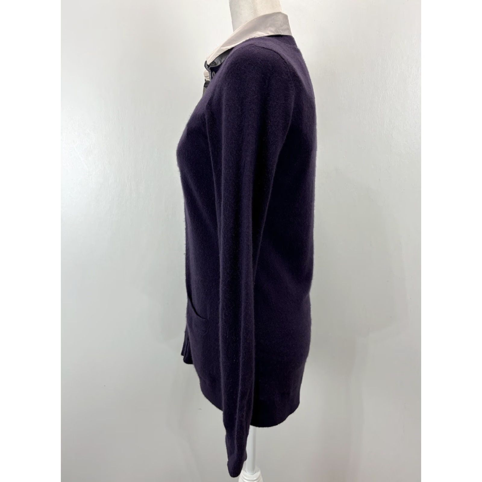 Vince Vince Cardigan Women Medium Purple 100% Cashmere Button-Front Long Sleeve Solid Size M / US 6-8 / IT 42-44 - 2 Thumbnail