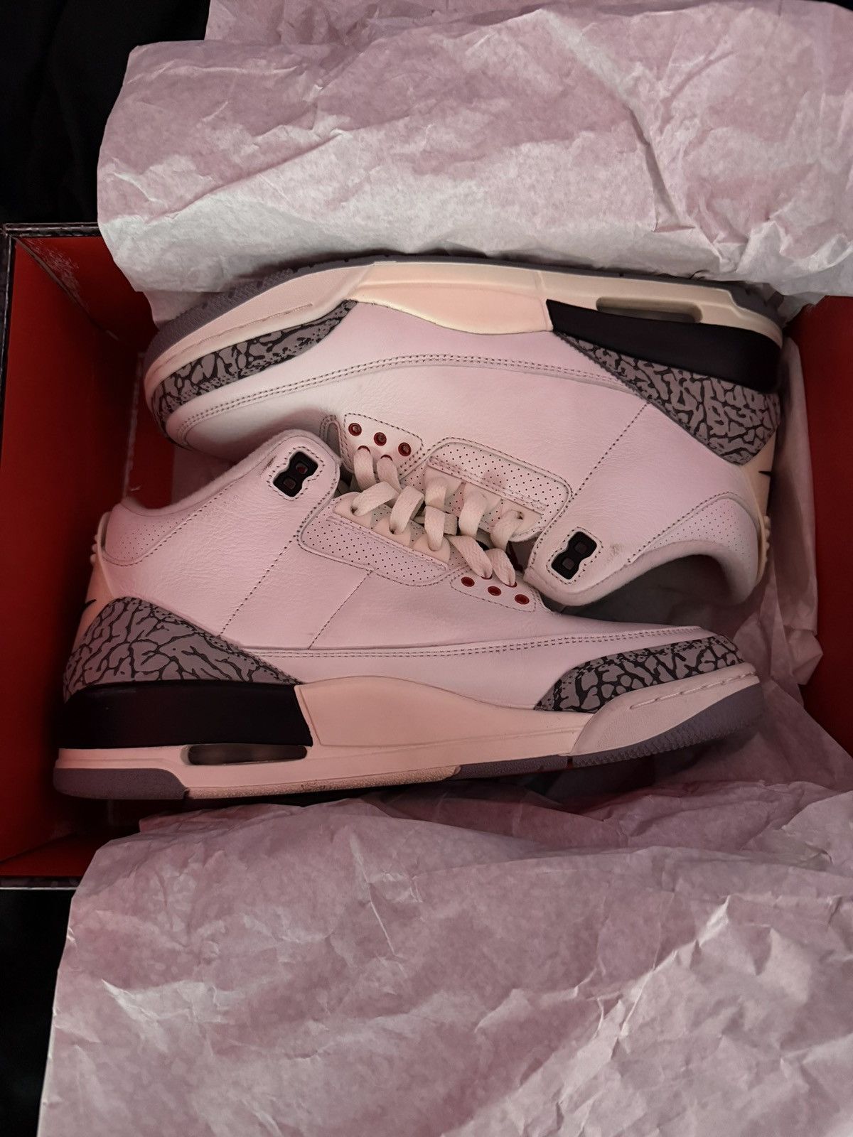 Jordan Brand Jordan 3 white cement reimagined Size US 9 / EU 42 - 1 Thumbnail