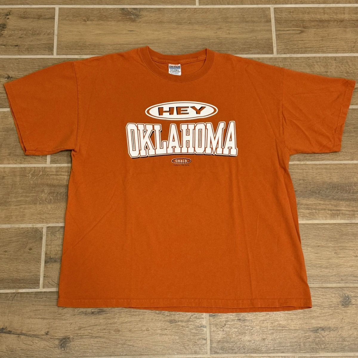 Vintage Vintage Texas Longhorns “Hey Oklahoma, Up Yours” T-Shirt Size US XL / EU 56 / 4 - 1 Thumbnail