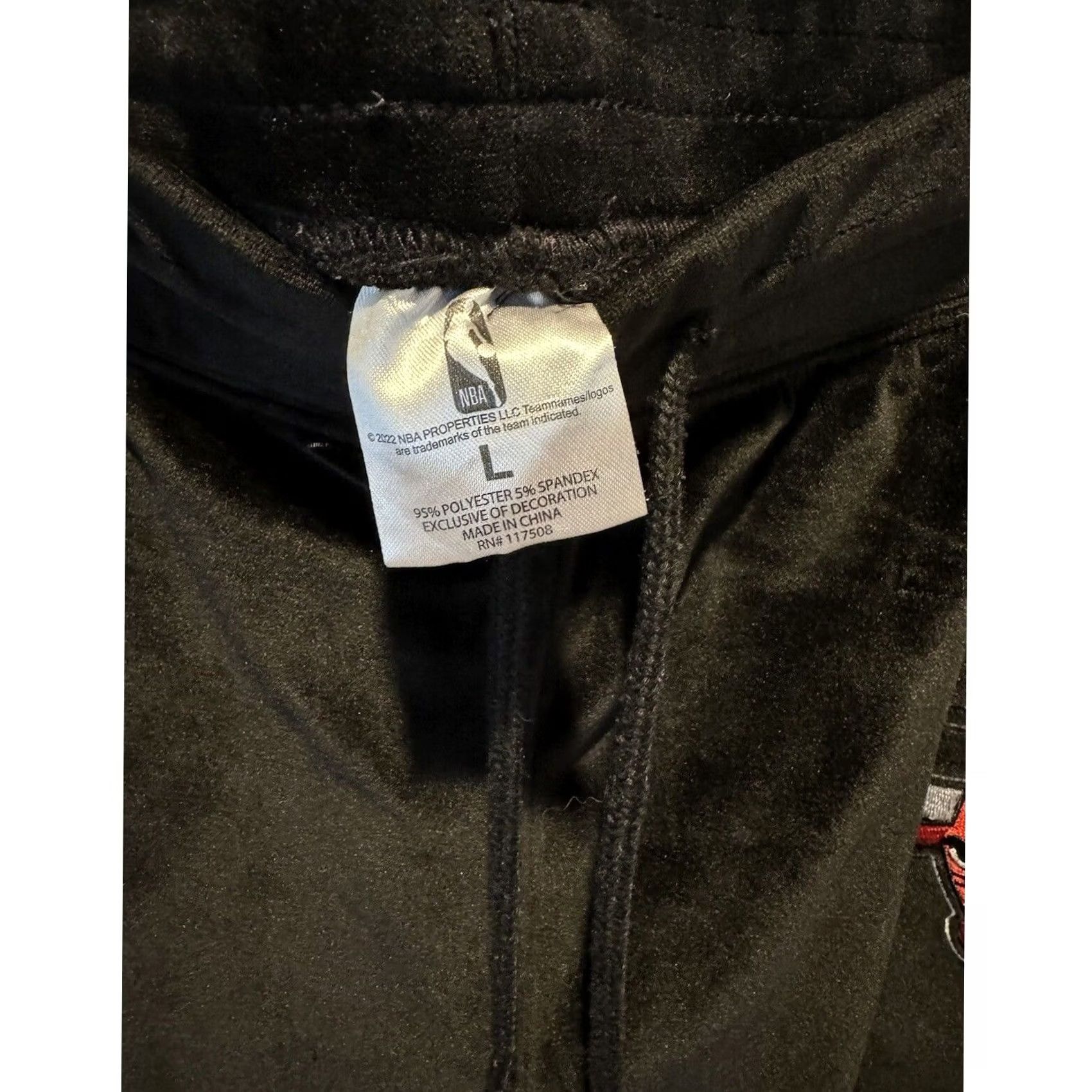 NBA NBA Sweatpants Womens L Black Velour Embroidered Logo Pull On Pants Size 24" / US 00 / IT 34 - 3 Thumbnail