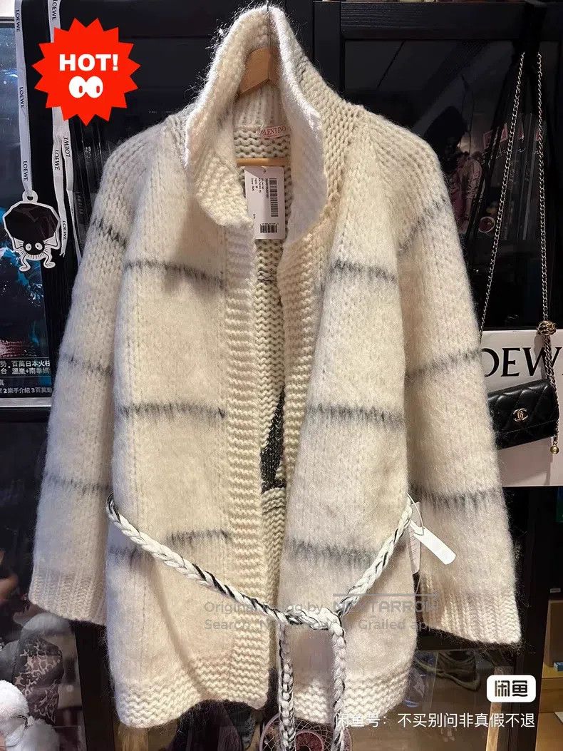 Valentino Valentino Men's milky mohair sweater cardigan Size US M / EU 48-50 / 2 - 1 Thumbnail