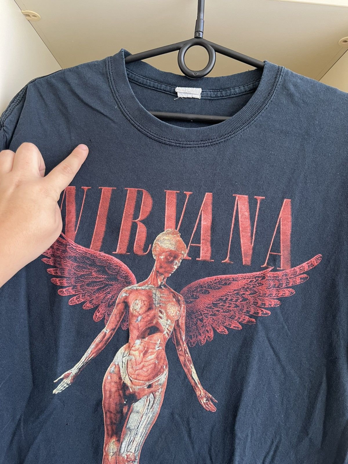 Nirvana Vintage Nirvana Band Tee T-Shirt Size L Size US L / EU 52-54 / 3 - 8 Thumbnail