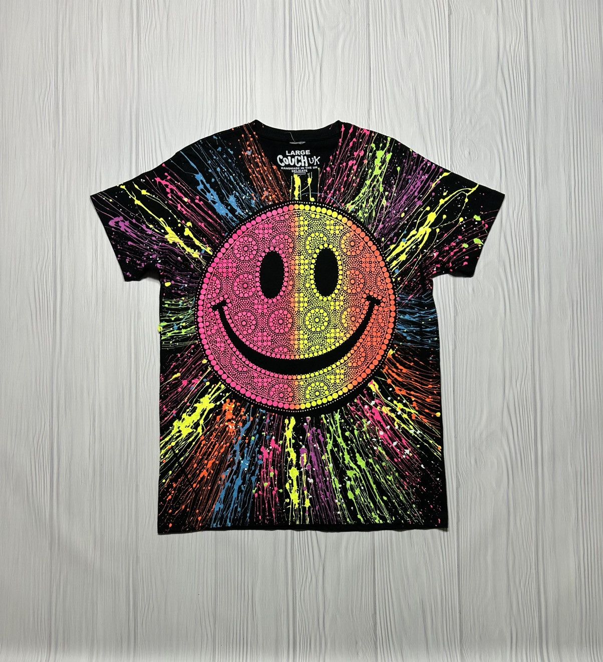 Grin Face Smile Multicolor T-shirt Size L Short Sleeve T Shirts
