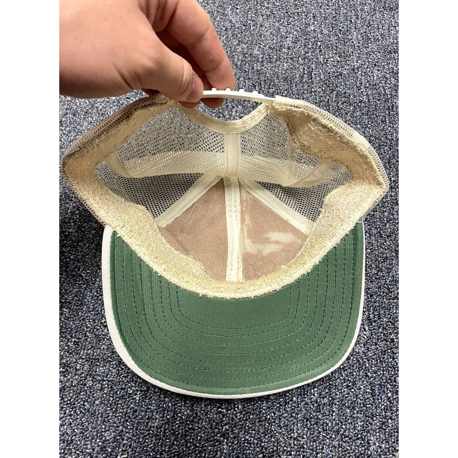 Vintage Krispy Kreme Trucker Hat Adjustable Logo Baseball Mens Size ONE SIZE - 2 Thumbnail