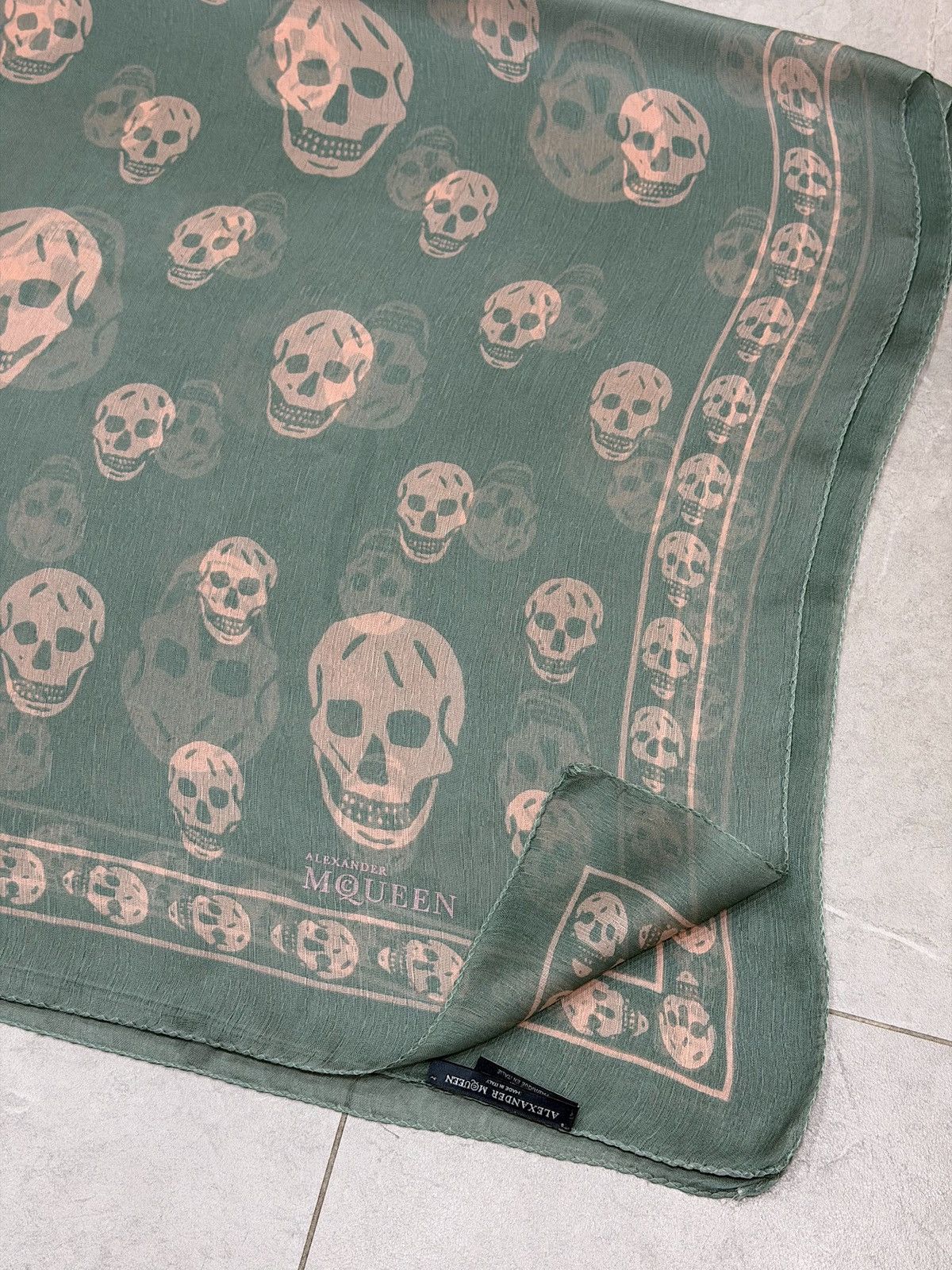 Alexander McQueen ALEXANDER MCQUEEN Skull Silk Scarf Kanye Wool Fakemink Logo Size ONE SIZE - 12 Thumbnail