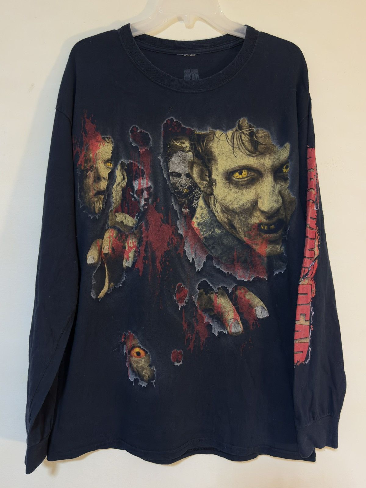 Vintage Vintage The Walking Dead Long Sleeve Size US L / EU 52-54 / 3 - 1 Thumbnail