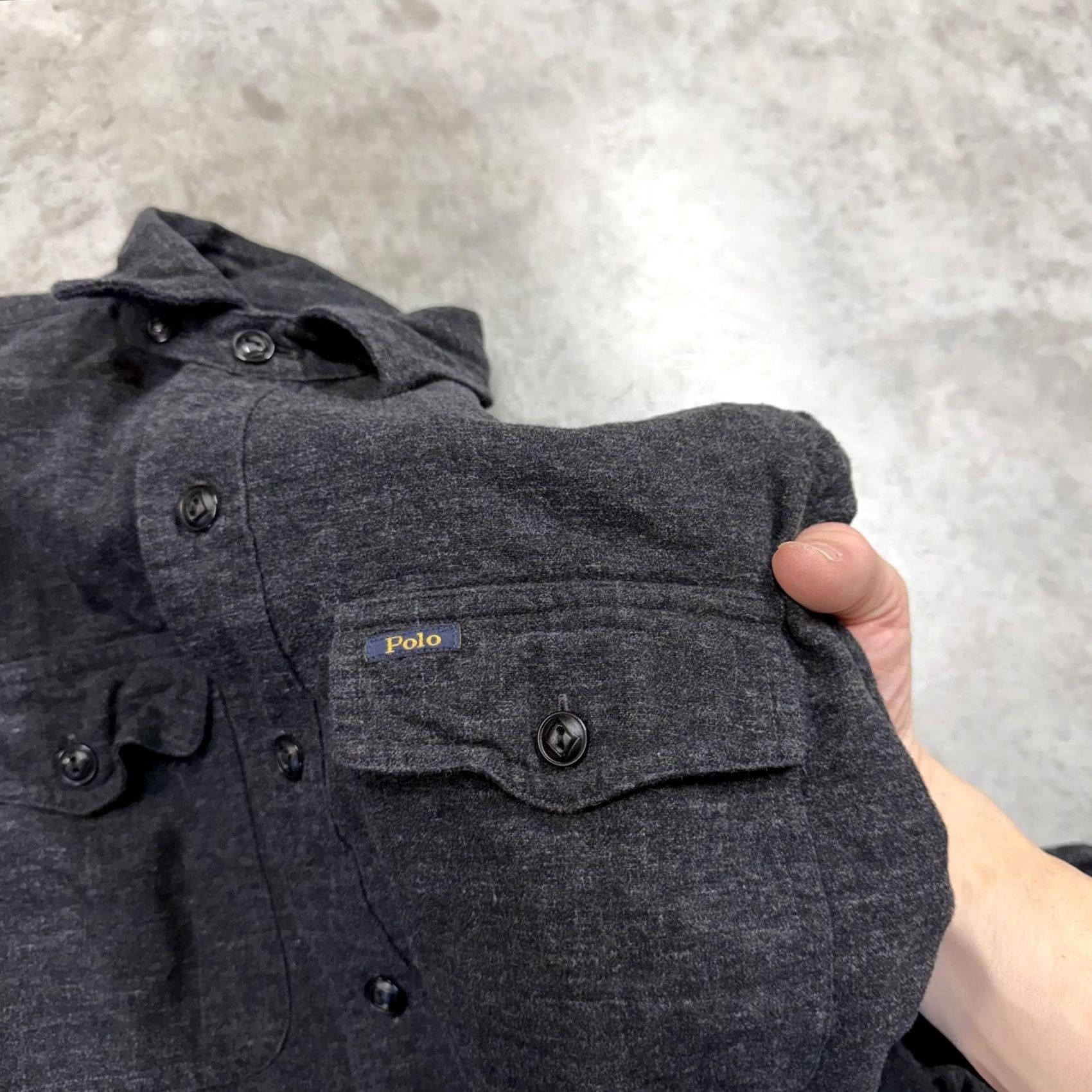 Polo Ralph Lauren Polo Ralph Lauren Shirt Mens Medium Gray Solid Flannel Button Long Sleeve Casual Size US M / EU 48-50 / 2 - 2 Thumbnail