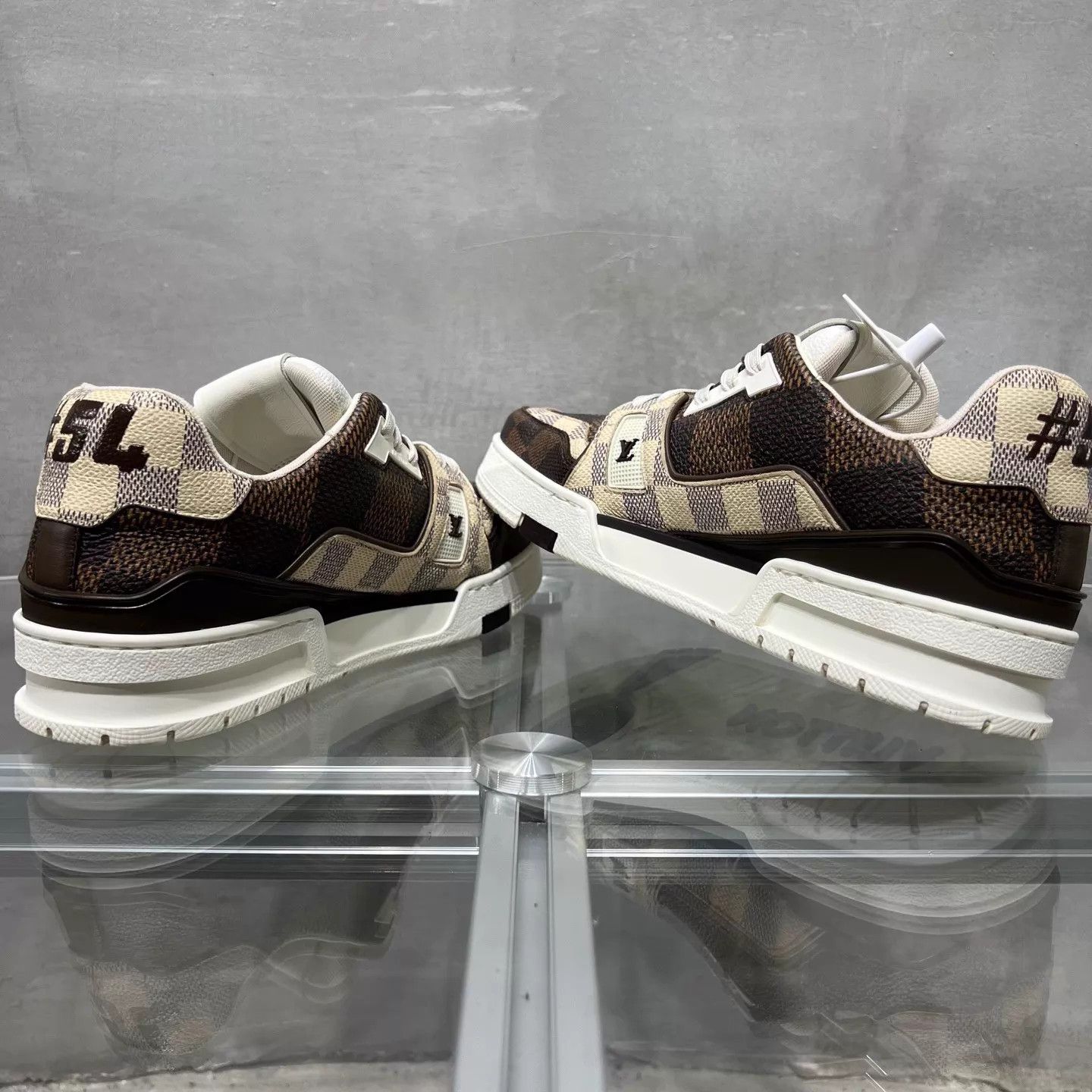 Louis Vuitton LV Trainer White Brown Damier UK5.5 YH25357 Size US 6.5 / EU 39-40 - 5 Thumbnail