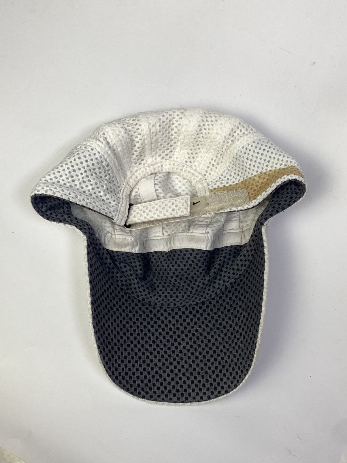 Nike Vintage Nike Tailwind White 7Panel Running Hat Size ONE SIZE - 7 Thumbnail