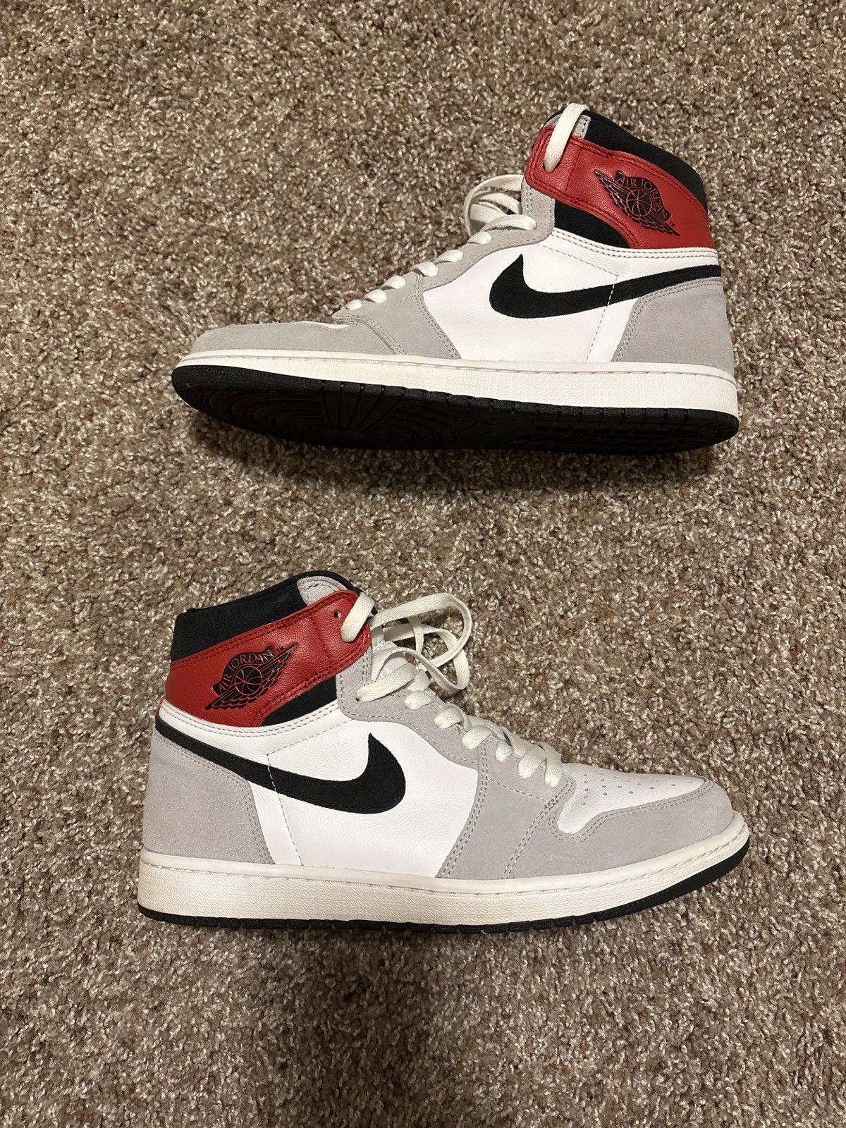 Jordan Brand × Nike Air Jordan 1 High “Light Smoke Grey” Size US 10.5 / EU 43-44 - 2 Thumbnail