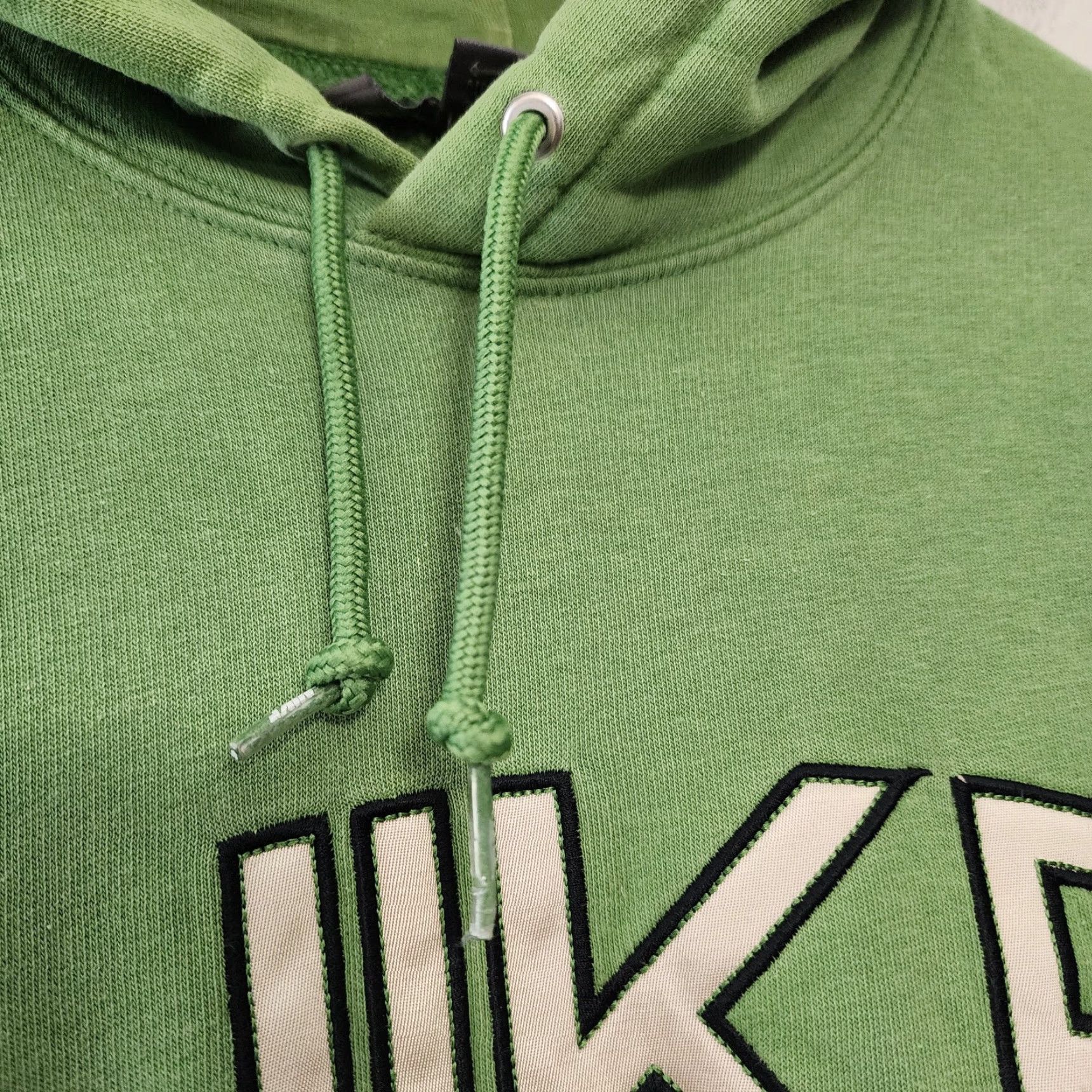 Nike VINTAGE Nike Hoodie Mens Medium Green Pullover Silver Tag Spellout Center M Mens Green Nike Hoodie Size US M / EU 48-50 / 2 - 6 Thumbnail