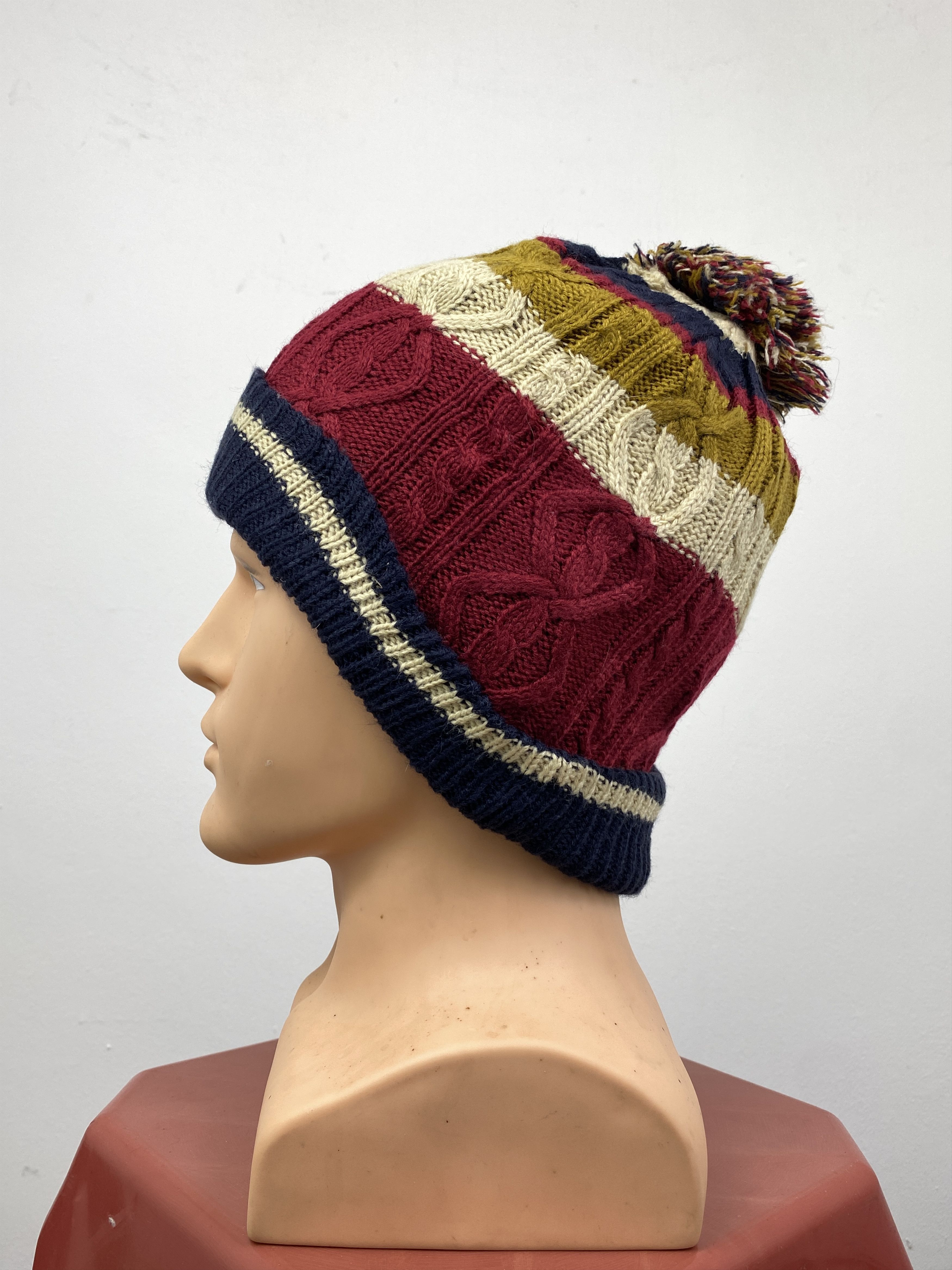 Champion Vintage Champion Stripes Beanie / Snow Hat BA0105 Size ONE SIZE - 2 Thumbnail