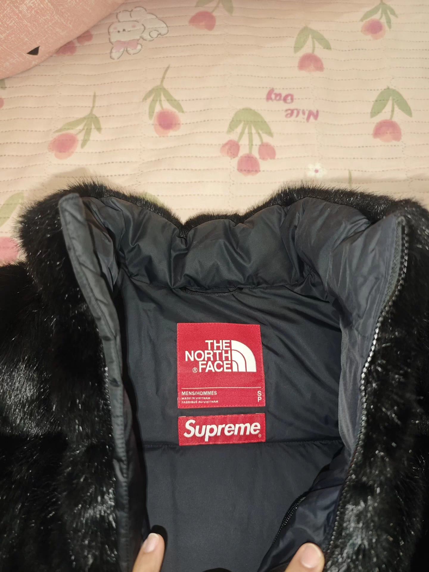 The North Face Supreme Fur Jacket, Size S Size S / US 4 / IT 40 - 5 Thumbnail