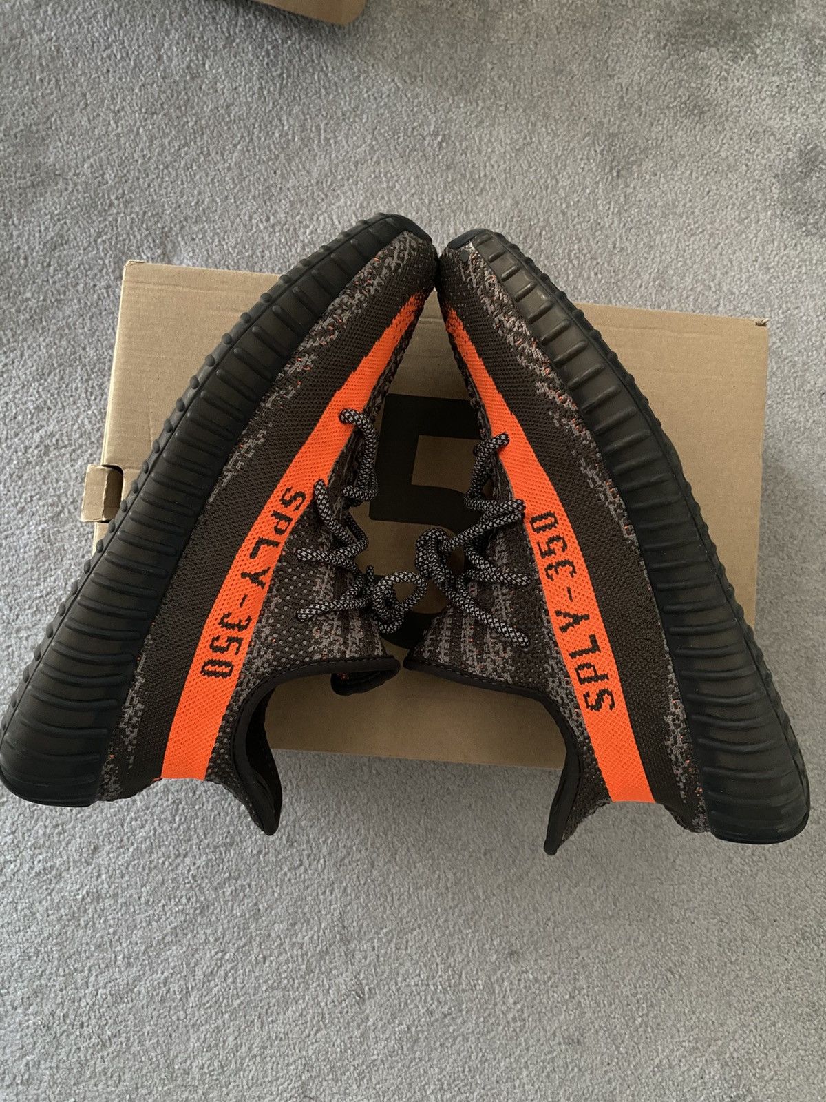 Yeezy Adidas Yeezy Boost 350 V2 Size US 10 / EU 43 - 3 Thumbnail