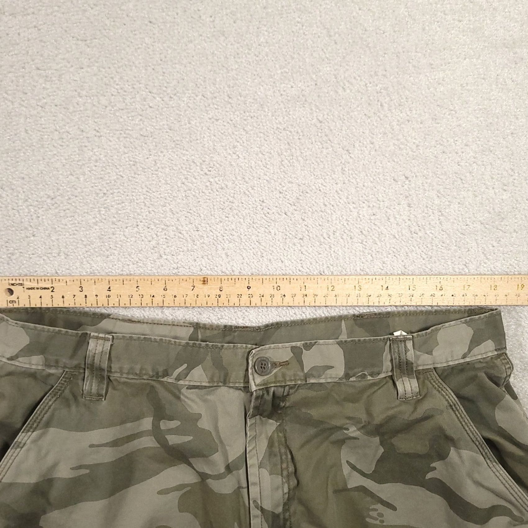 Wrangler Wrangler Cargo Shorts Mens 38 Green Camo Army Military Work Utility Y2K Cargo Shorts 90s Grunge Outdoor Classic Mens Size US 38 / EU 54 - 3 Thumbnail