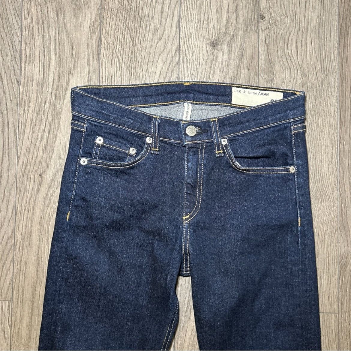 Rag & Bone Rag & Bone High Rise Skinny Jean in Heritage Size 27 Size 27" / US 4 / IT 40 - 6 Thumbnail