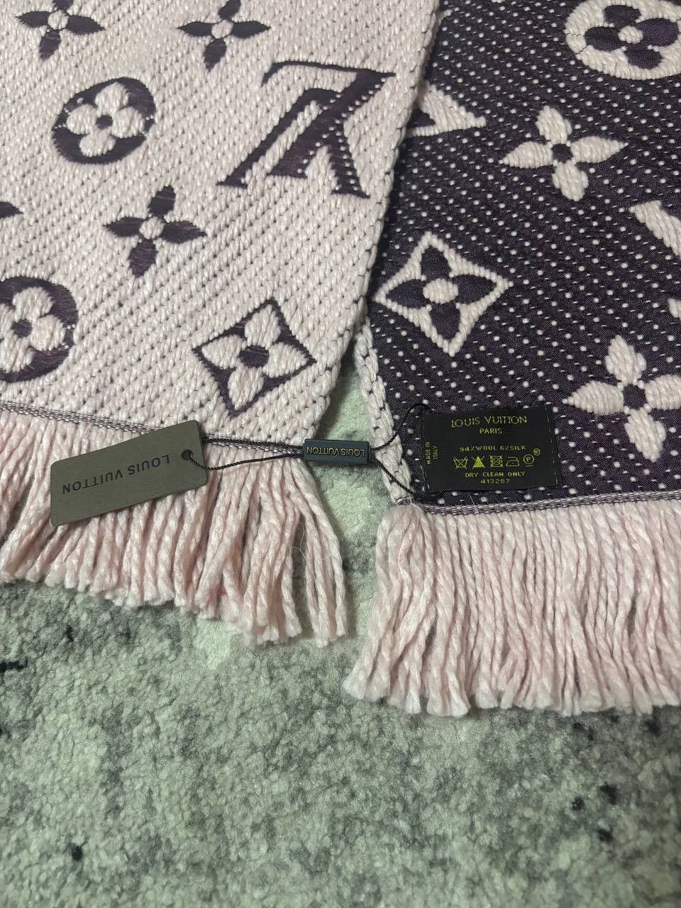Louis Vuitton Louis Vuitton Monogram Reversible Scarf (Pink & Dark Purple) Size ONE SIZE - 8 Thumbnail