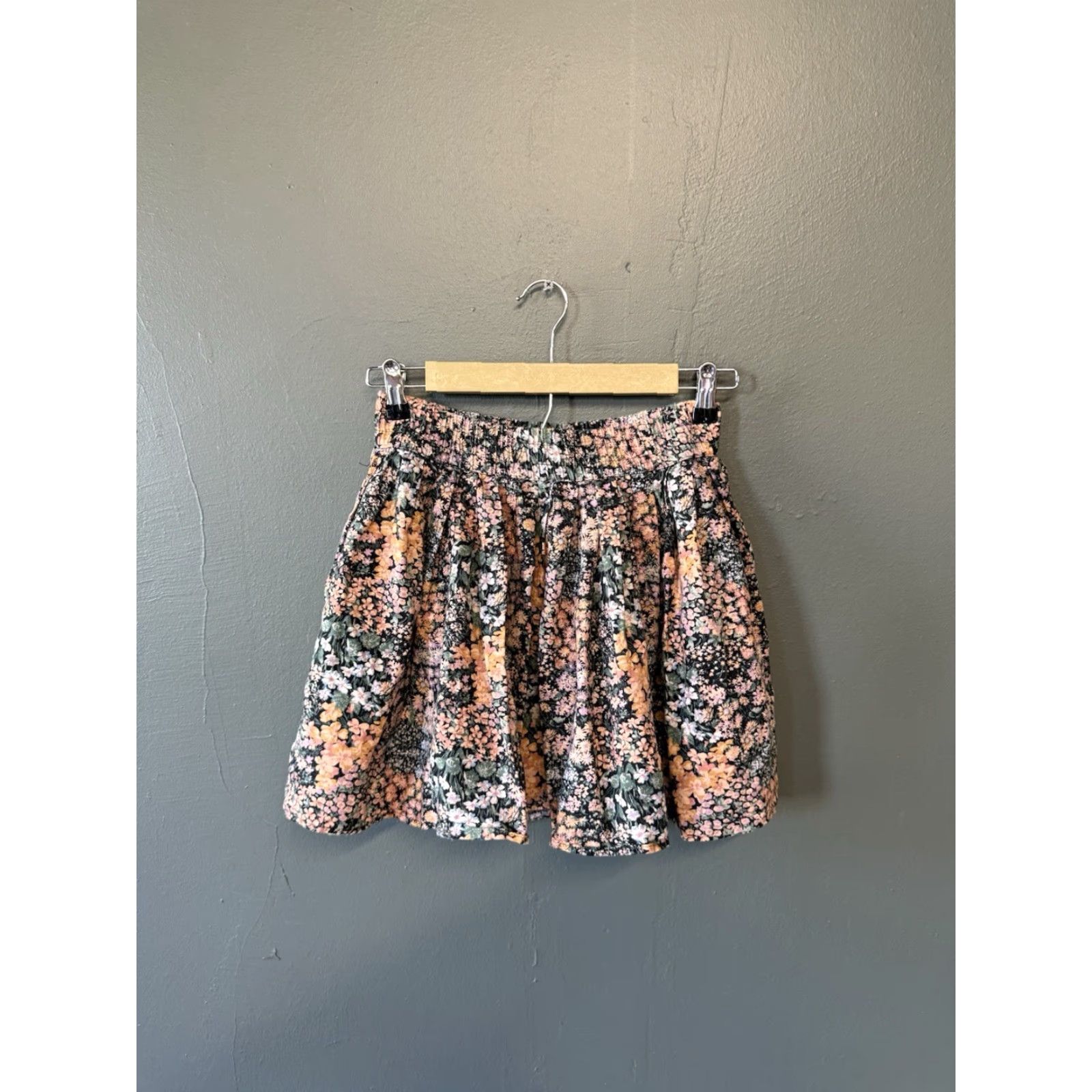 American Eagle Outfitters American Eagle Outfitters Skirt Women Floral Pattern Pull On S Multicolor Knee Length Flare Size 28" / US 6 / IT 42 - 2 Thumbnail