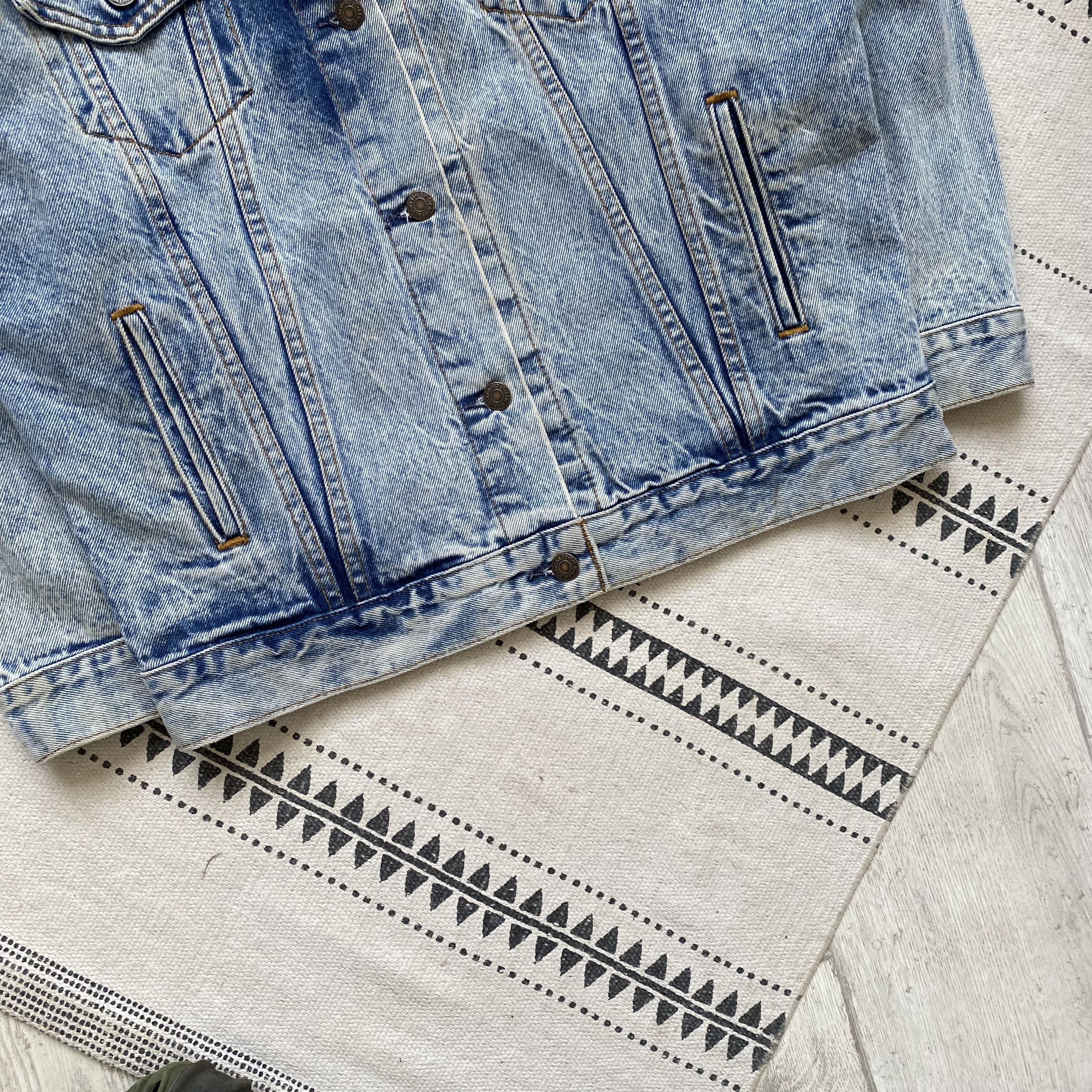 Levi's Vintage Clothing Vintage 80s Levis Trucker denim jacket distressed Size US M / EU 48-50 / 2 - 2 Thumbnail