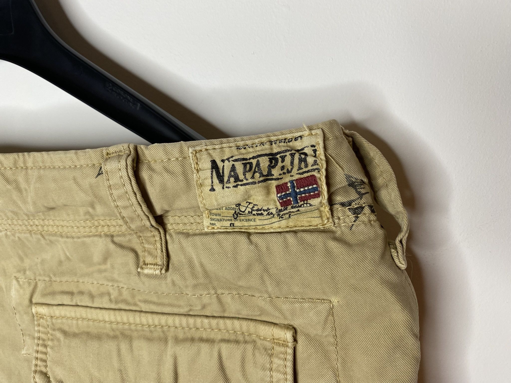 Napapijri NAPAPIJRI CARGO SHORTS MENS HIKING WALKING FISHING NORWAY Size US 31 - 3 Thumbnail