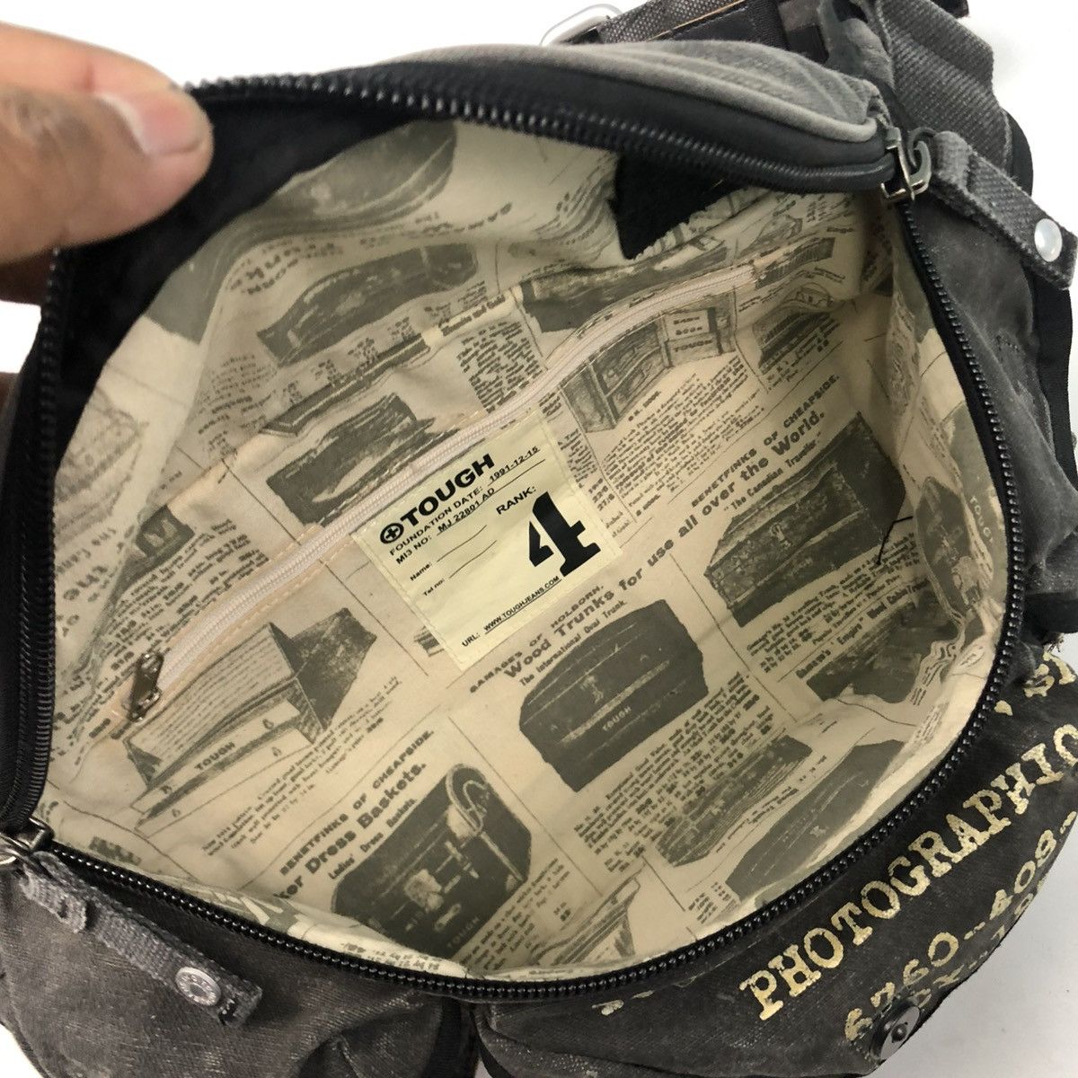 Japanese Brand ‼️YES‼️ TOUGH JEANSMITH MILITARY CROSSBODY WAISTBAG Size ONE SIZE - 11 Thumbnail