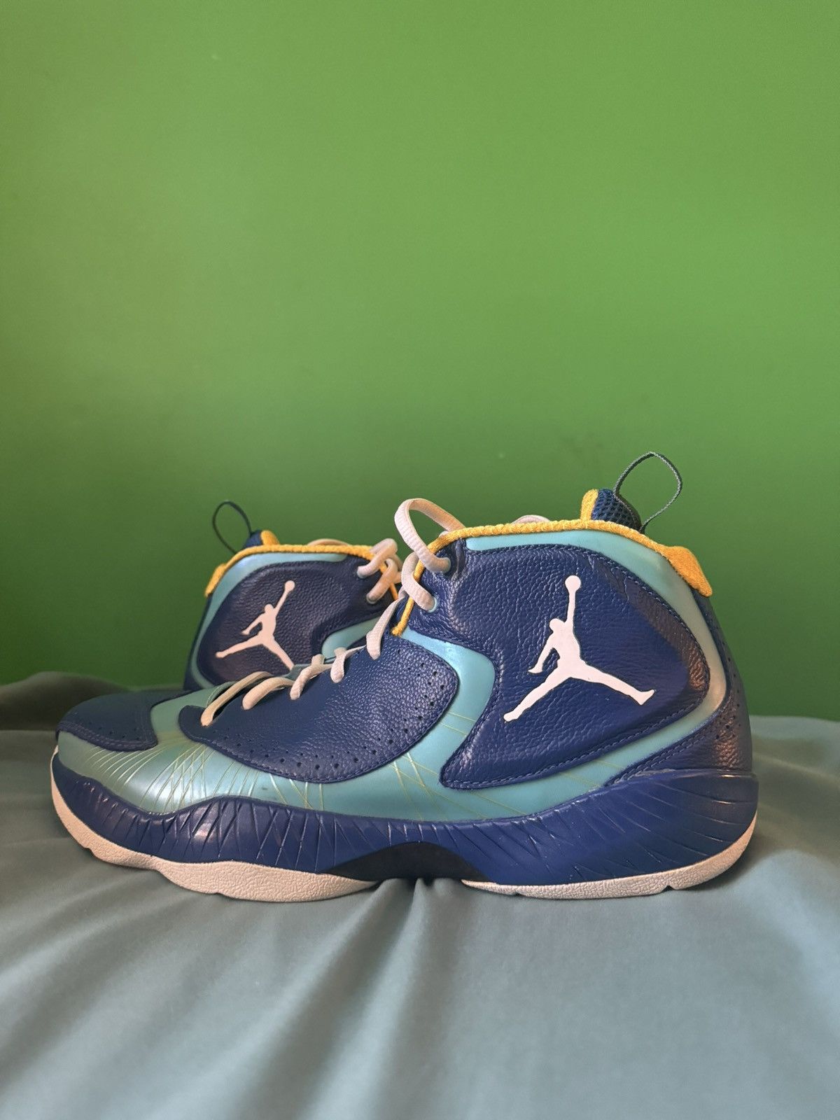 Jordan Brand Nike Air Jordan Year Of The Dragon 2012 Size US 10.5 / EU 43-44 - 1 Thumbnail