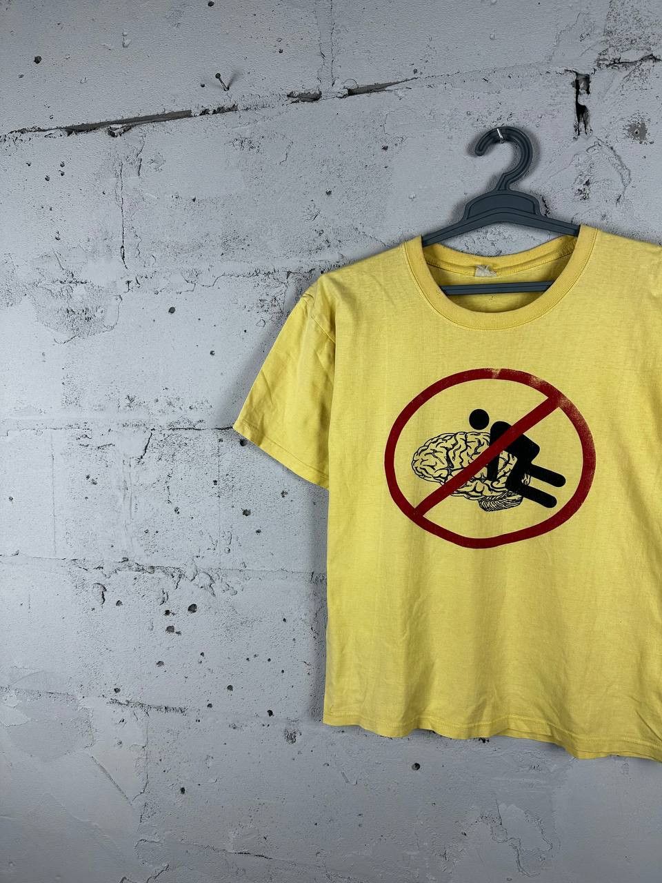 Vintage Vintage STOP Fuck My Brain T-shirt Faded 90s Size US M / EU 48-50 / 2 - 3 Thumbnail