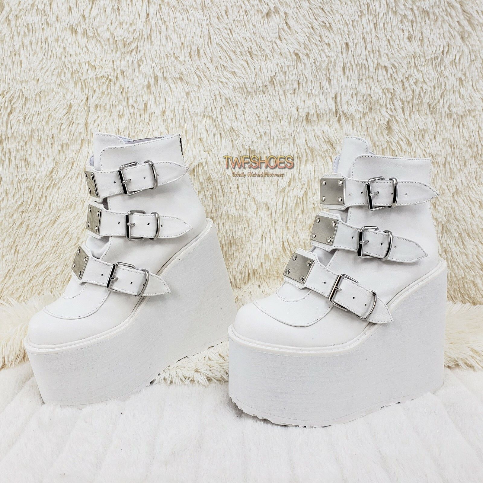 DEMONIA Swing 105 White Matte Ankle Boot 5.5\